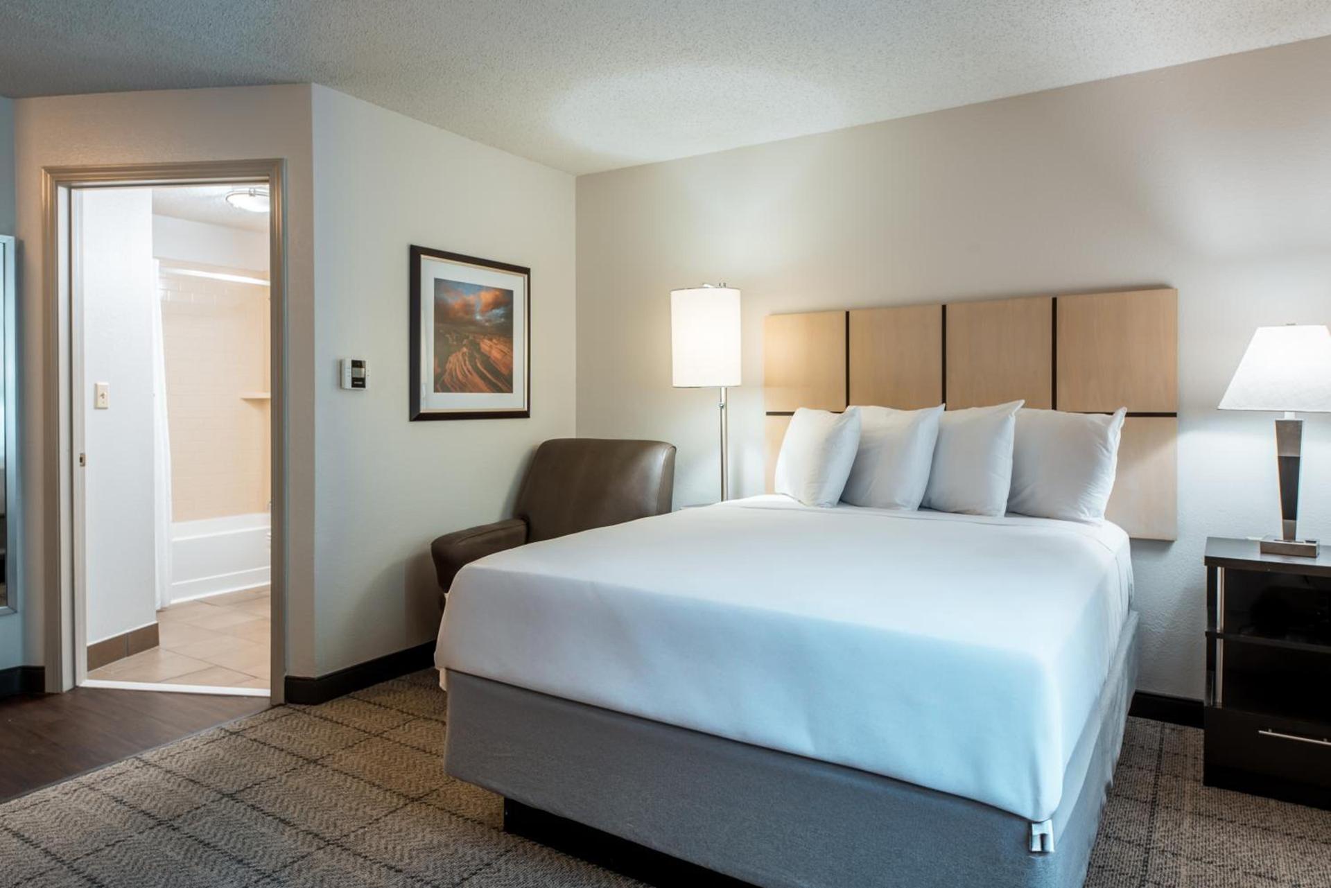 Sonesta Simply Suites Dallas Richardson photo 18