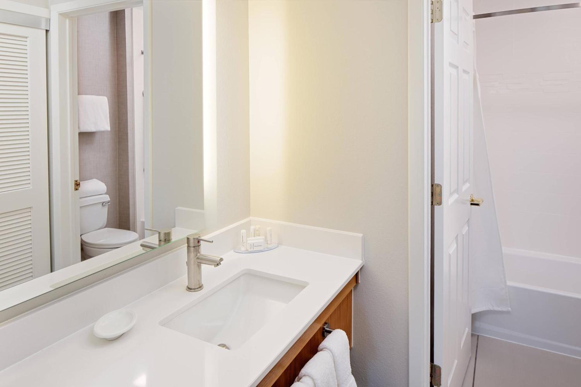 Residence Inn by Marriott Arlington photo 11