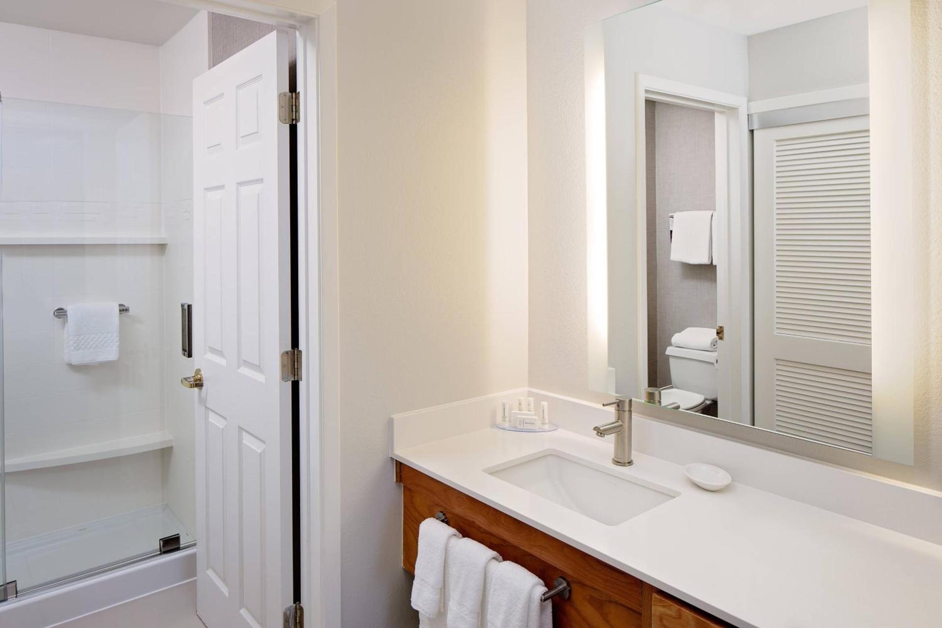 Residence Inn by Marriott Arlington photo 12
