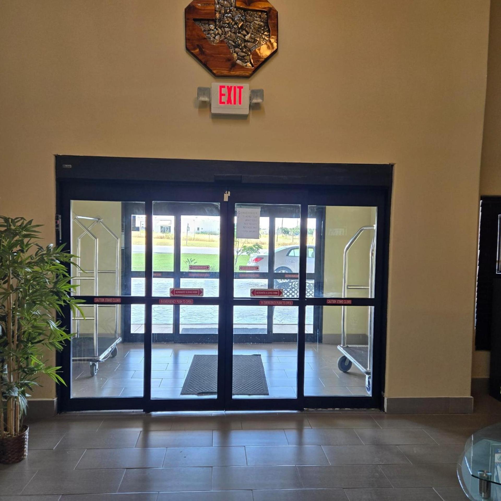 Karnes City Lodge photo 37