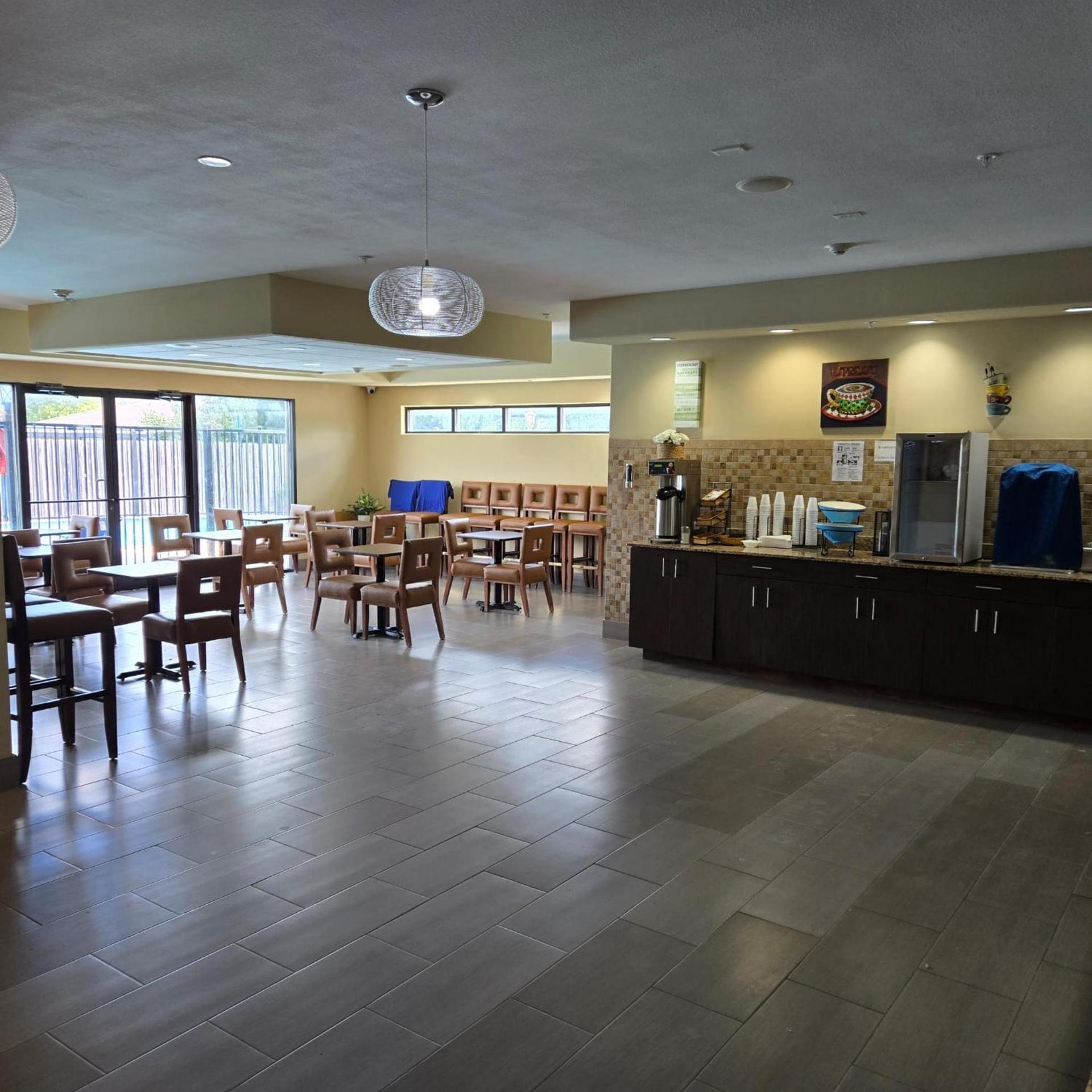 Karnes City Lodge photo 34