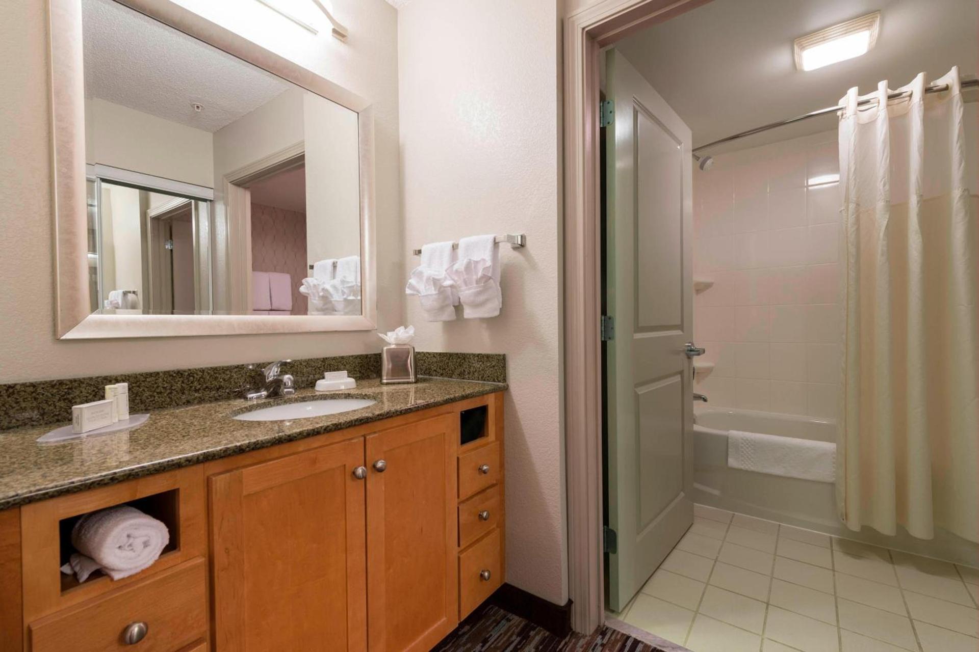 Residence Inn Worcester photo 7
