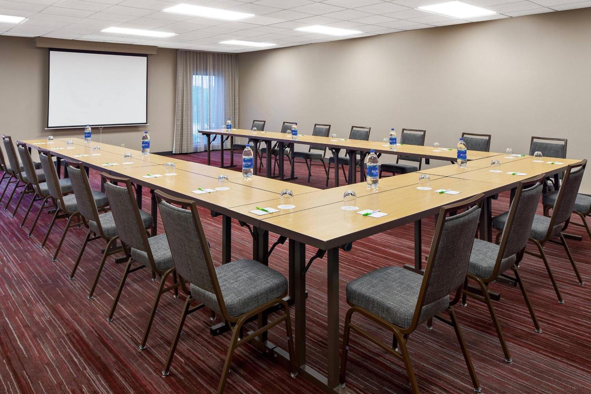 Courtyard by Marriott Pittsburgh Airport photo 31