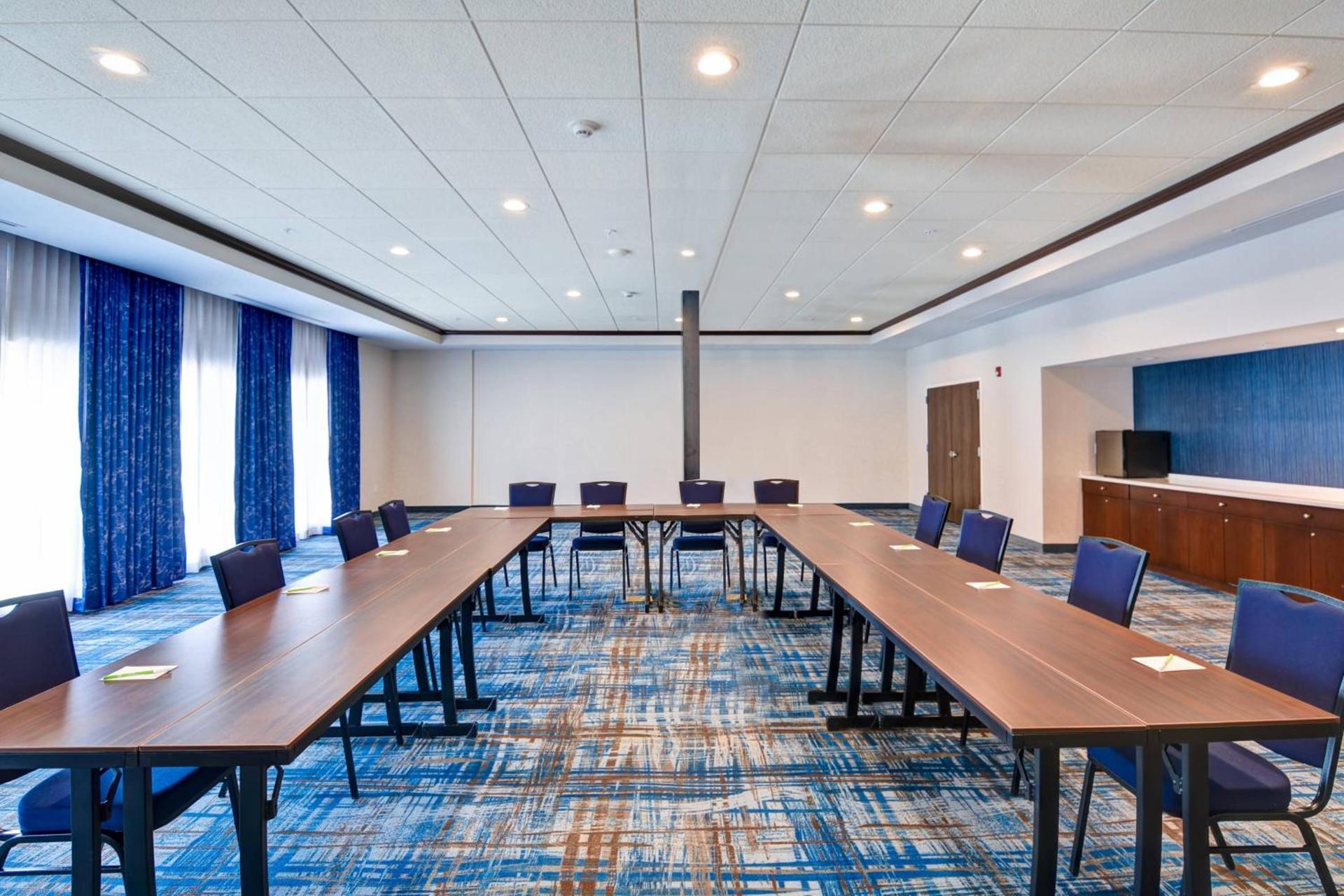 Courtyard by Marriott Long Island Islip/Courthouse Complex photo 33