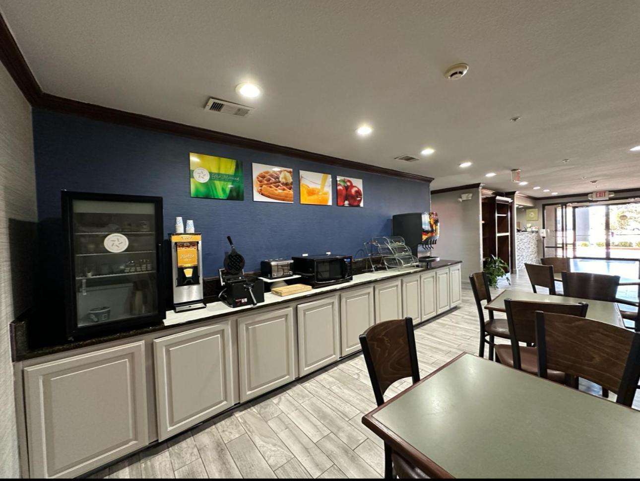 Quality Inn Hillsboro I-35 photo 25