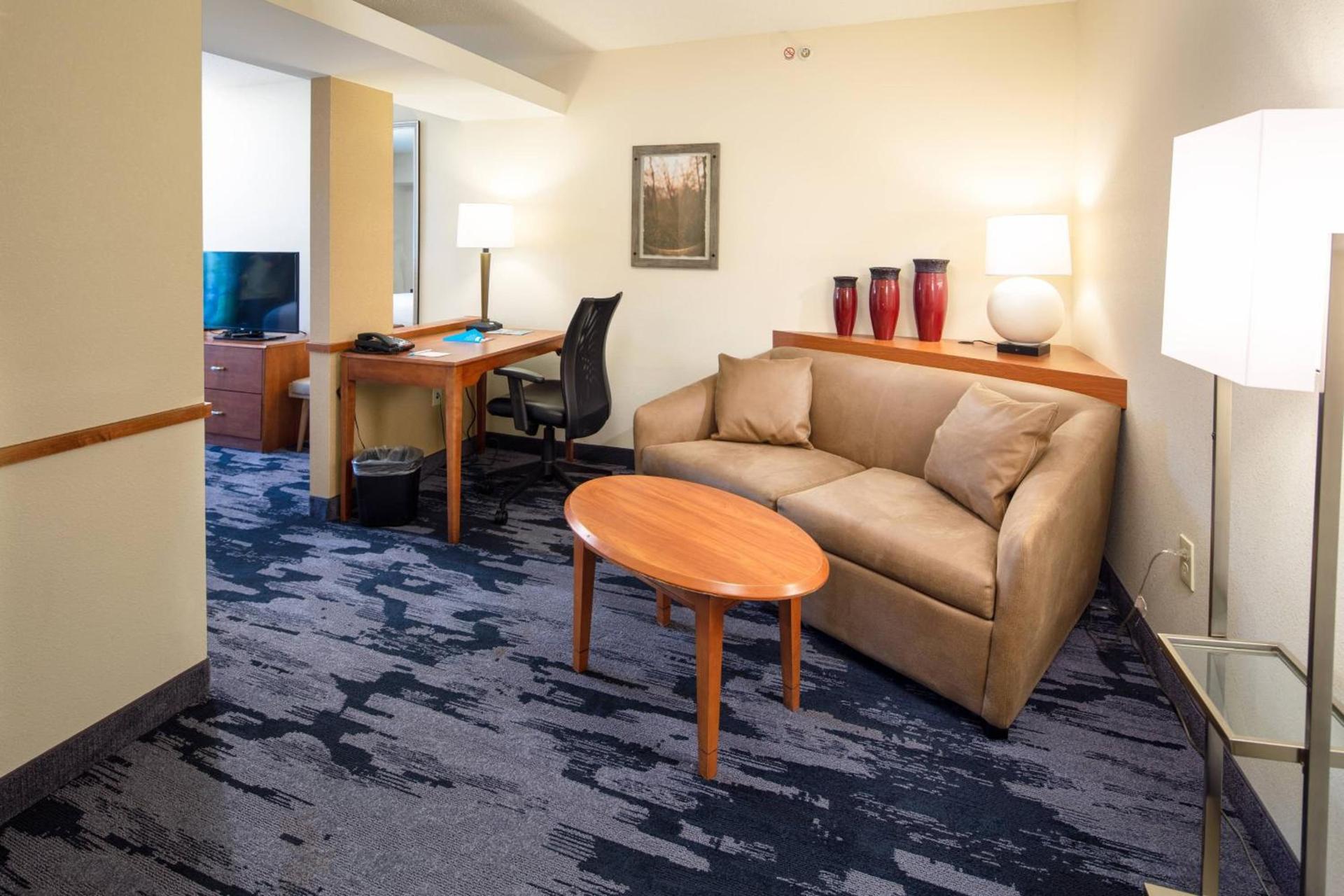 Fairfield Inn and Suites by Marriott South Boston photo 11
