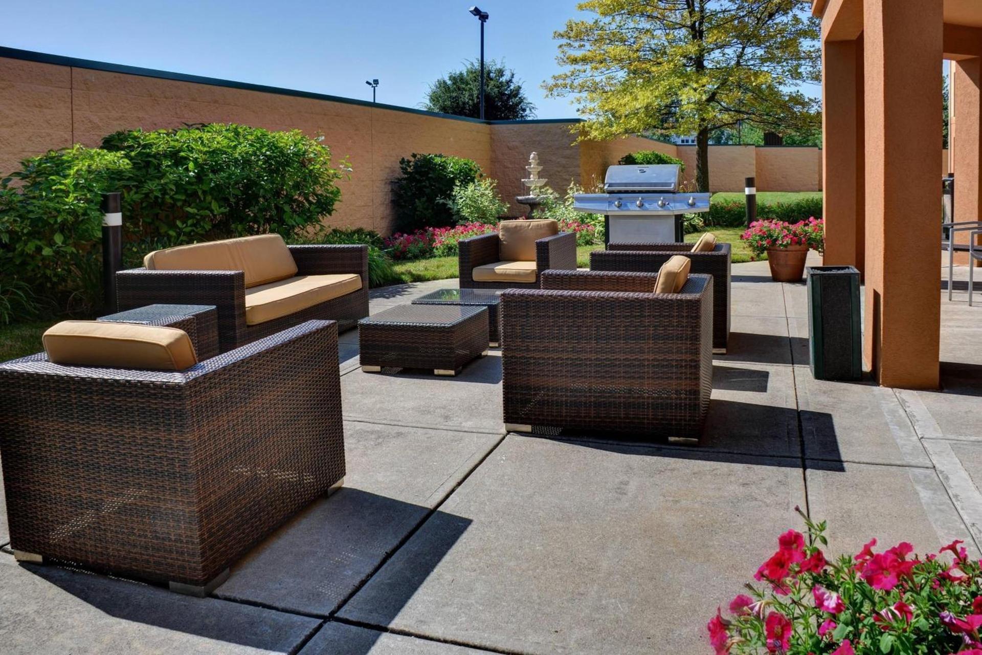 Courtyard by Marriott Indianapolis South photo 12