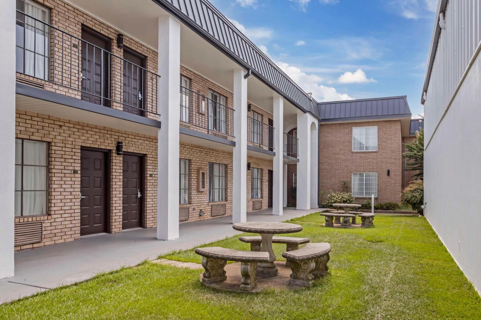 Best Western of Alexandria Inn & Suites & Conference Center photo 5