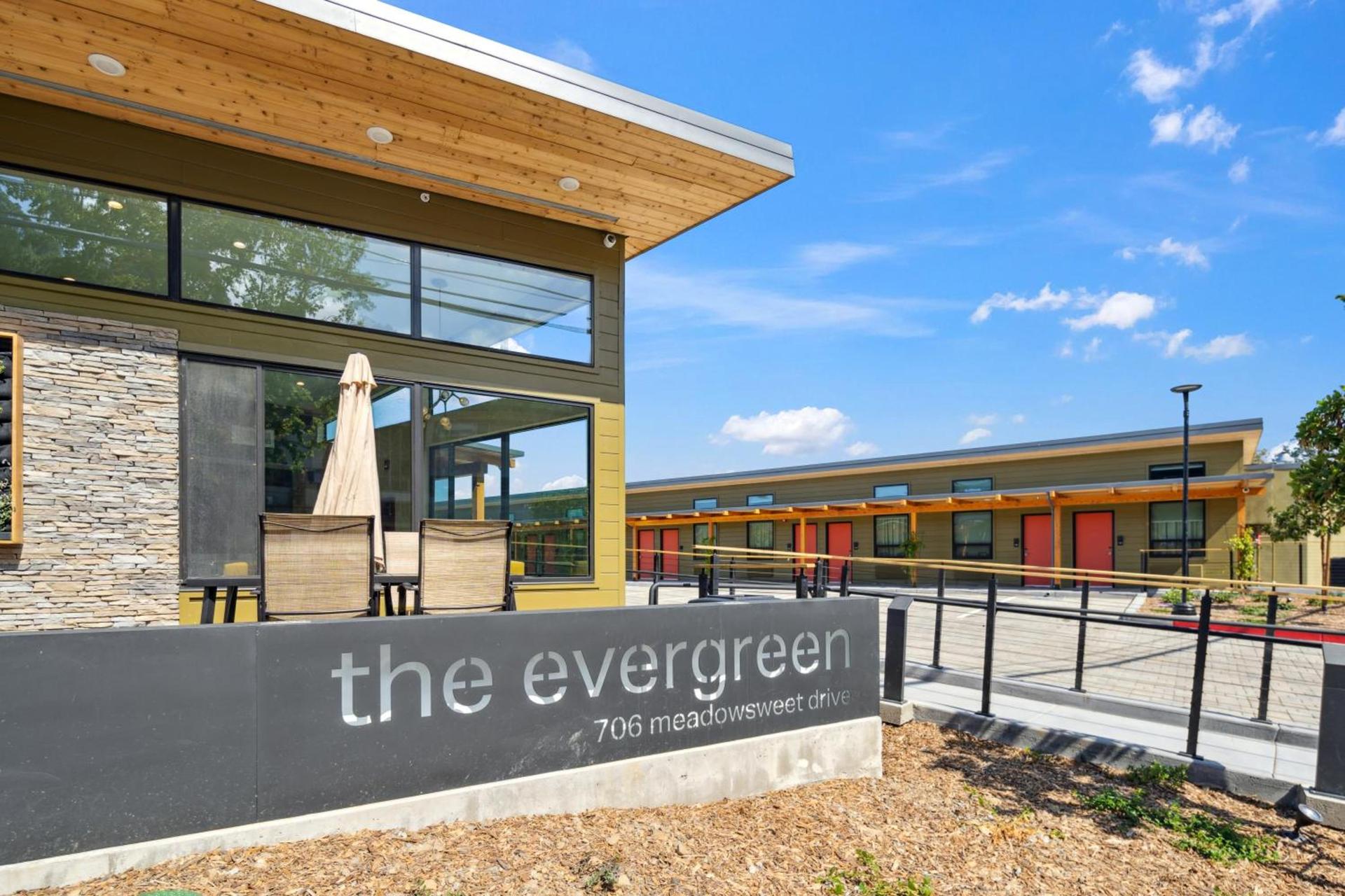 The Evergreen photo 18