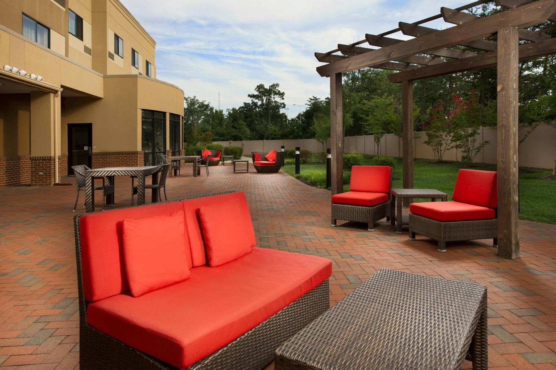 Courtyard by Marriott Waldorf photo 4