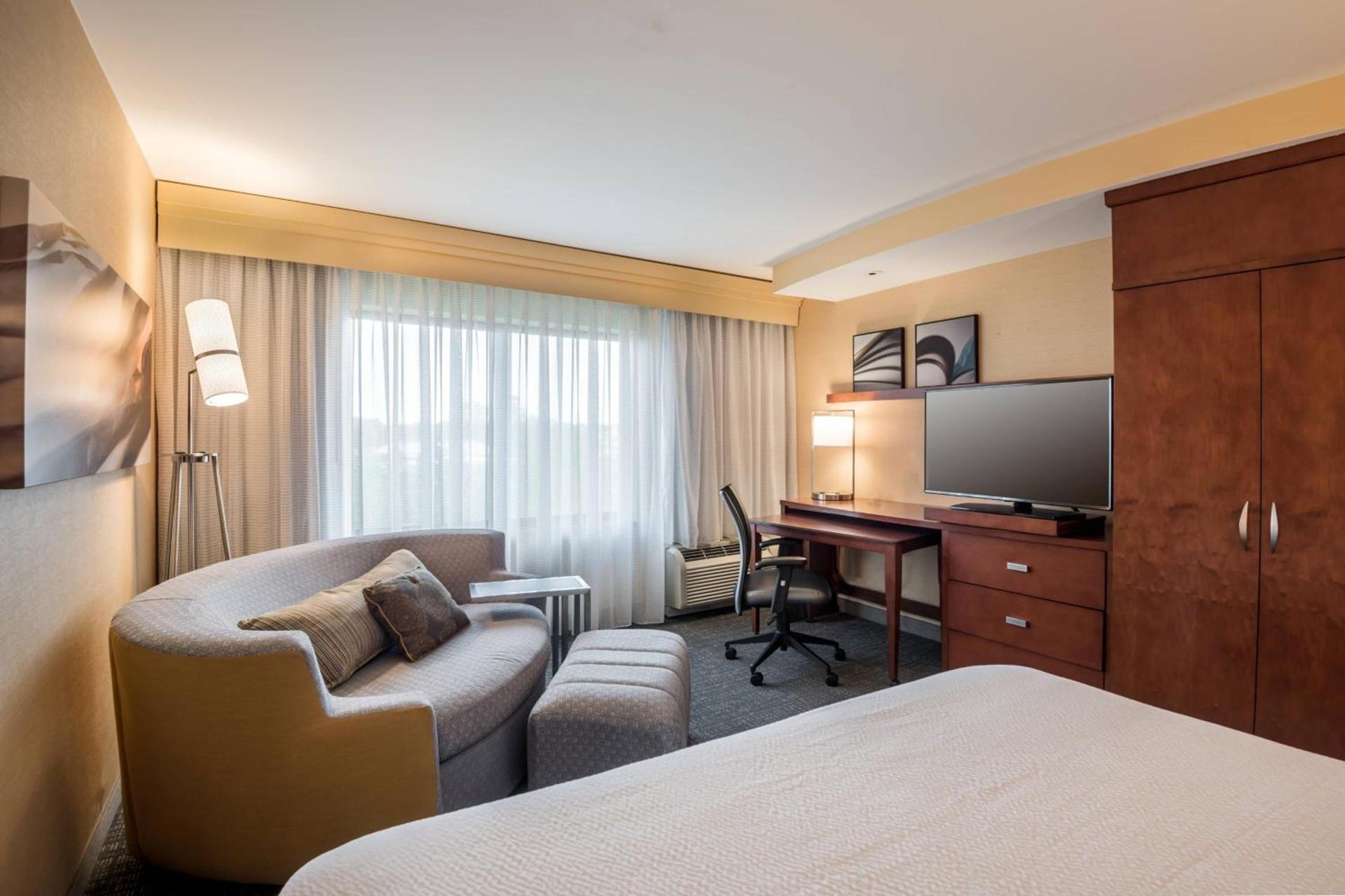 Courtyard by Marriott Waldorf photo 8