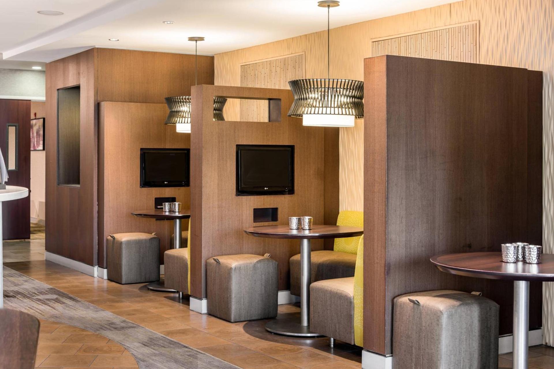 Courtyard by Marriott Waldorf photo 16