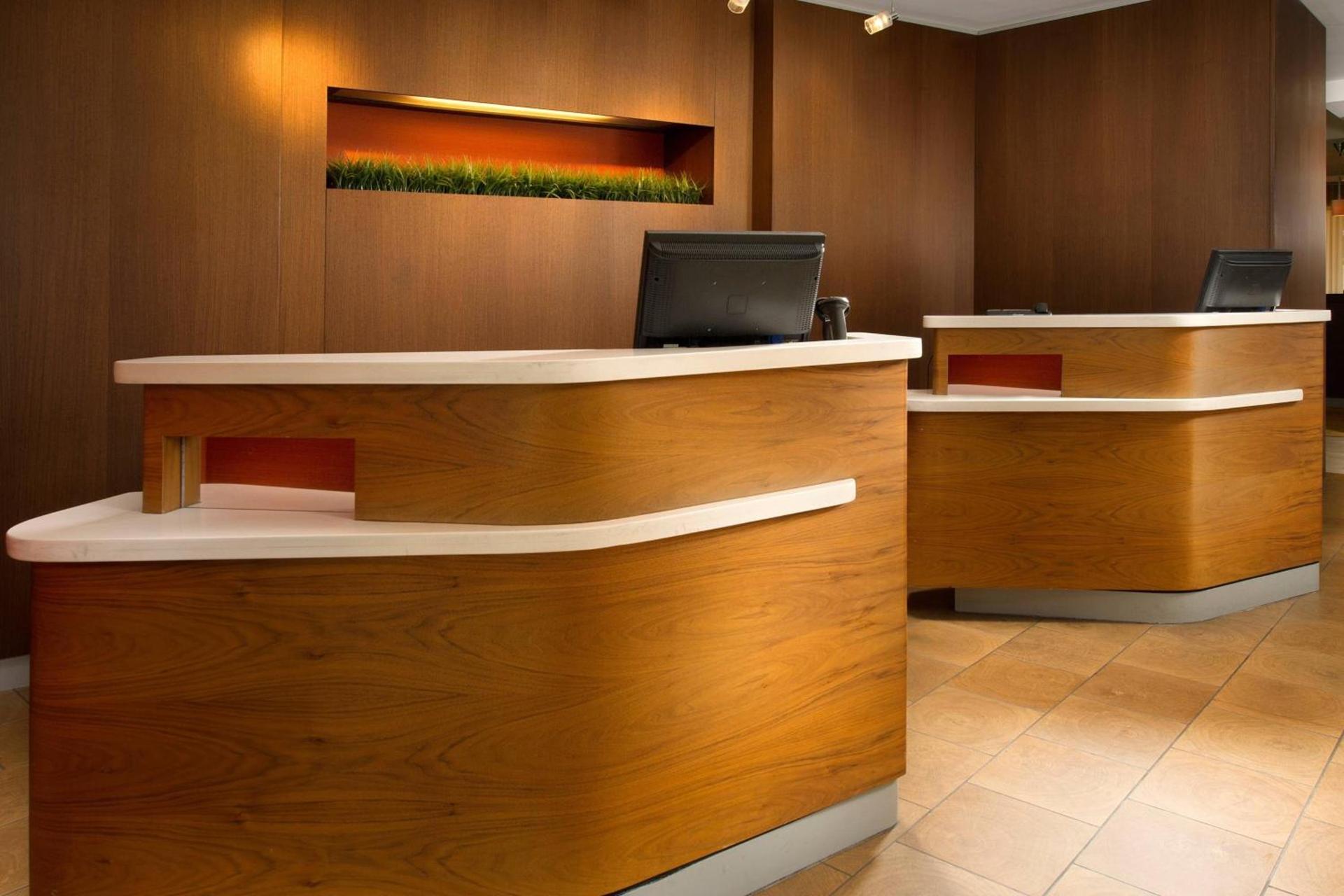 Courtyard by Marriott Waldorf photo 2