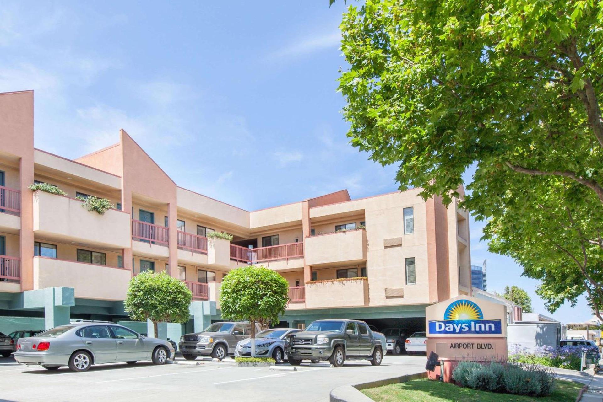 Days Inn by Wyndham San Francisco S/Oyster Point Airport photo 1