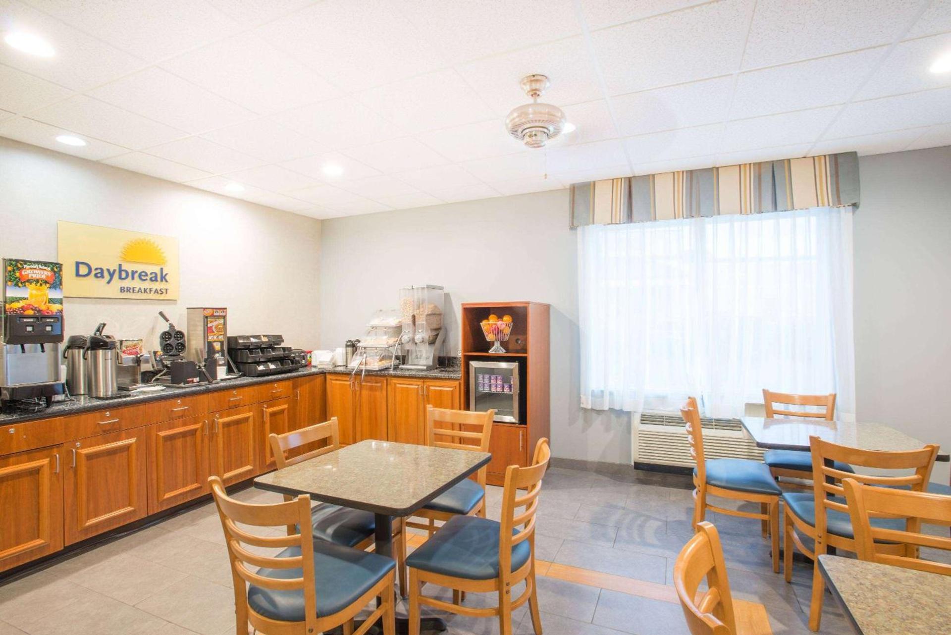 Days Inn by Wyndham Watertown Fort Drum photo 18