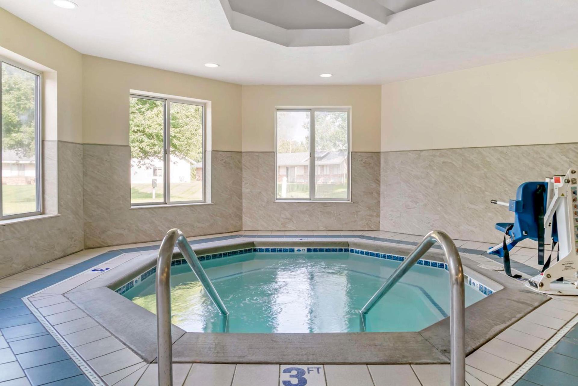 Best Western Beacon Inn photo 9