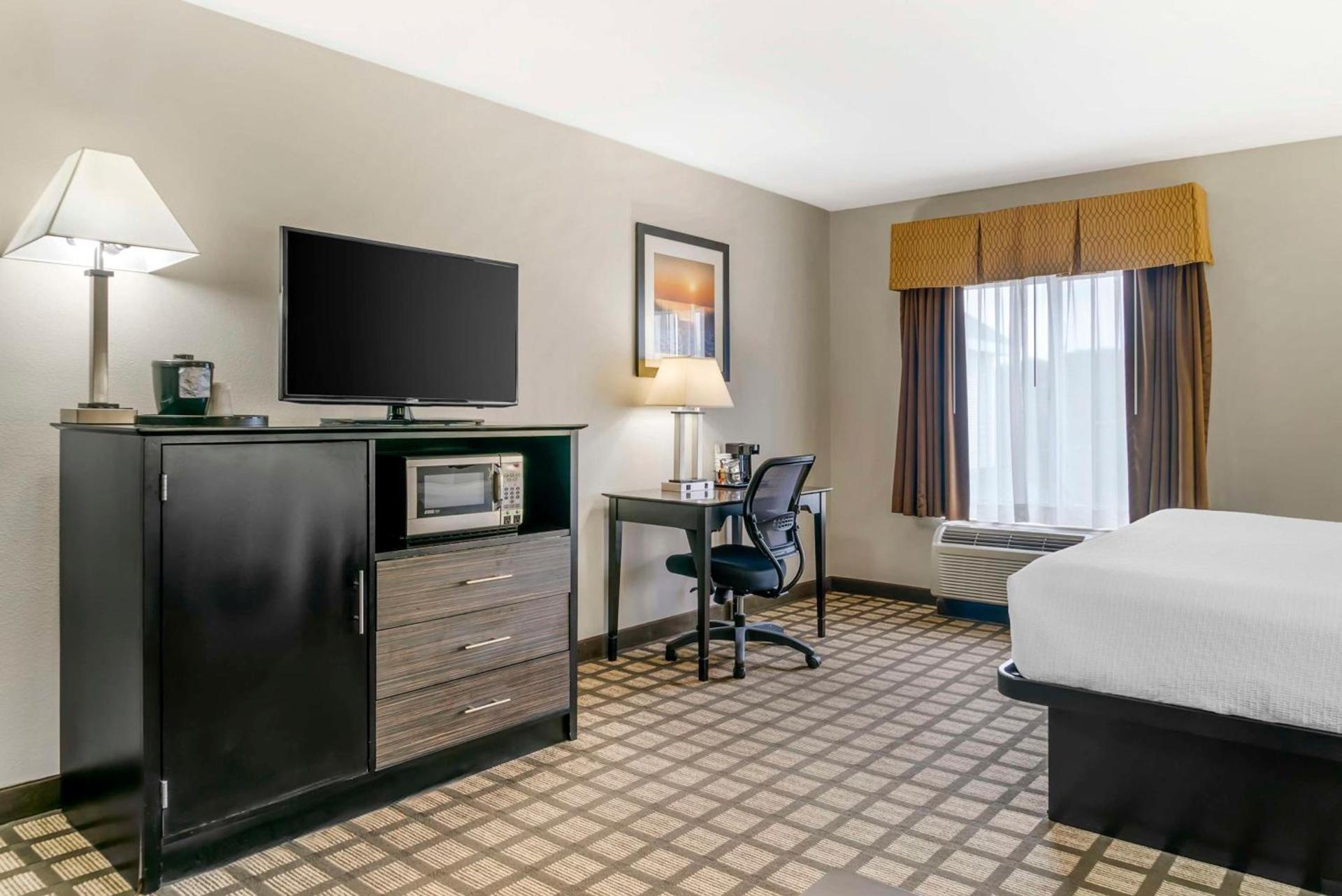 Best Western Beacon Inn photo 15