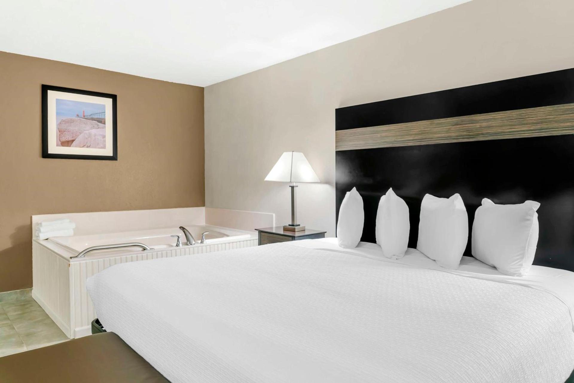 Best Western Beacon Inn photo 24