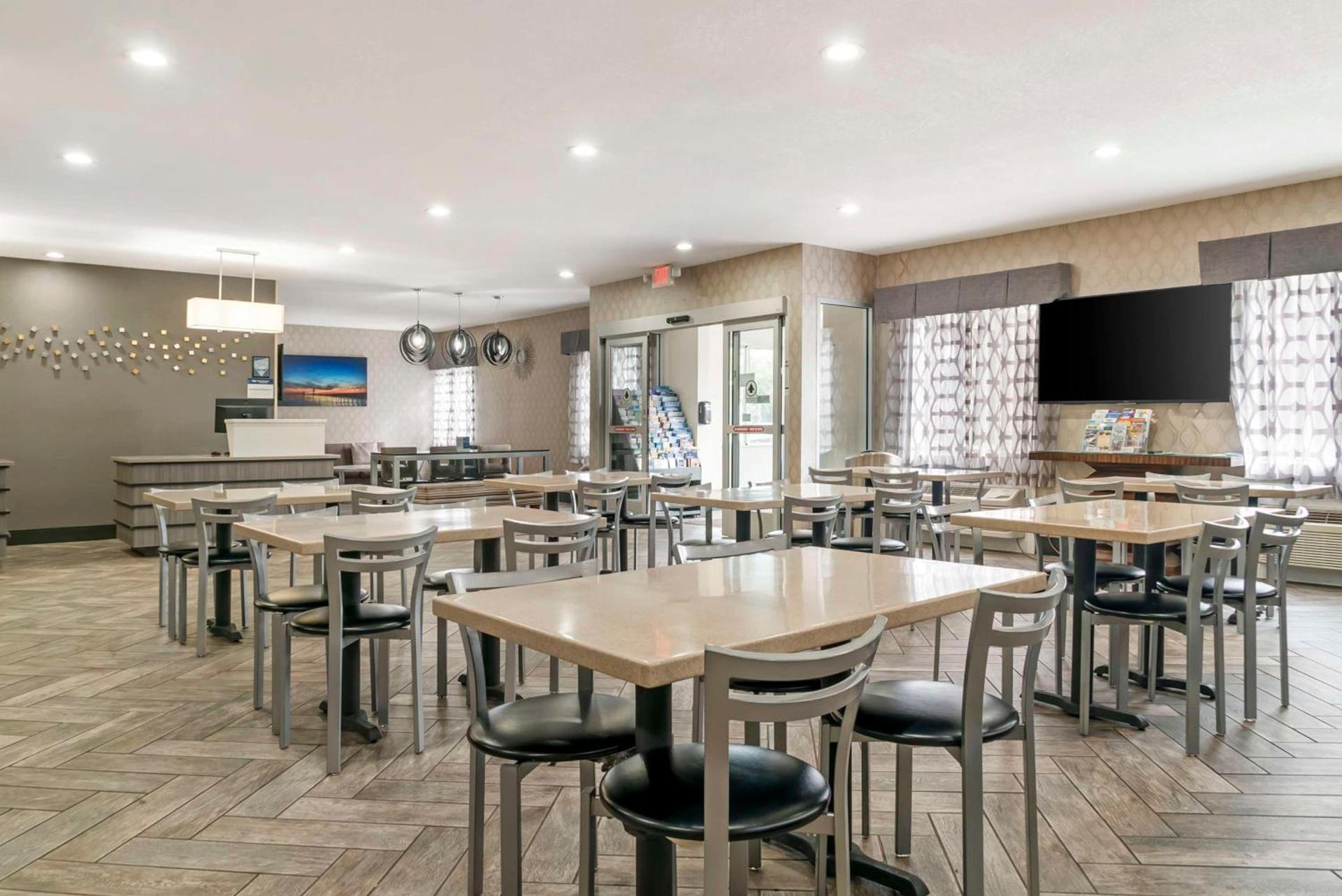 Best Western Beacon Inn photo 29