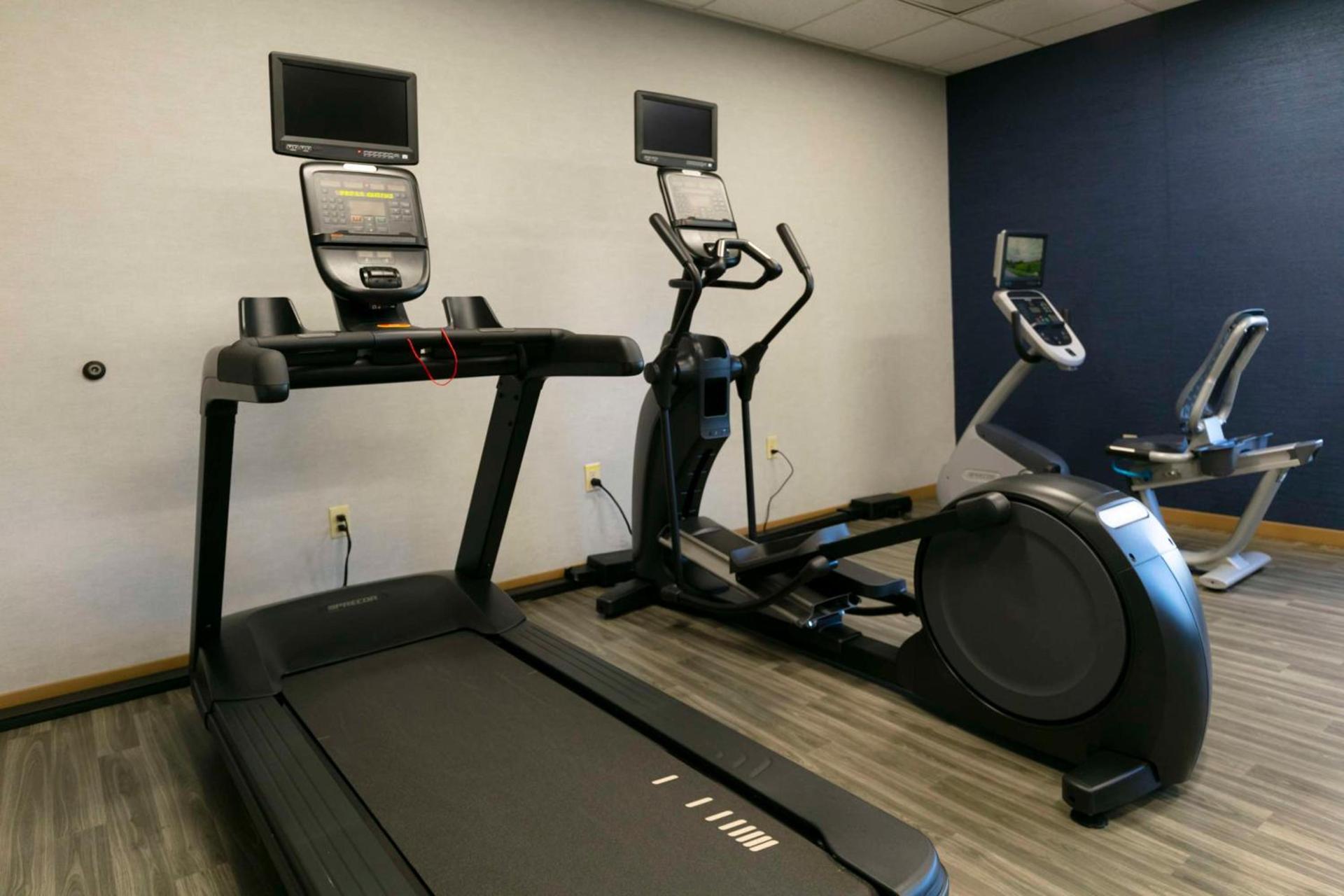 Hampton Inn Scranton at Montage Mountain photo 11