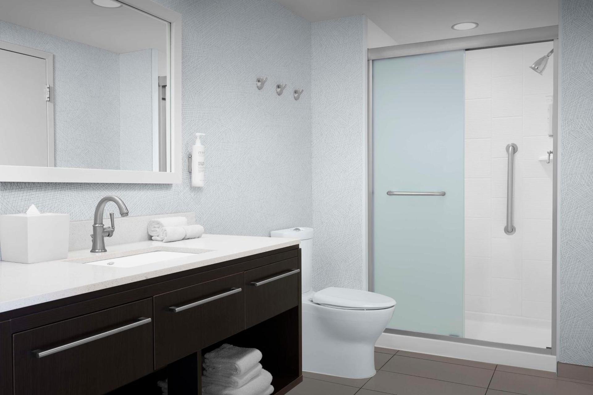 Home2 Suites by Hilton Greensboro Airport, NC photo 13