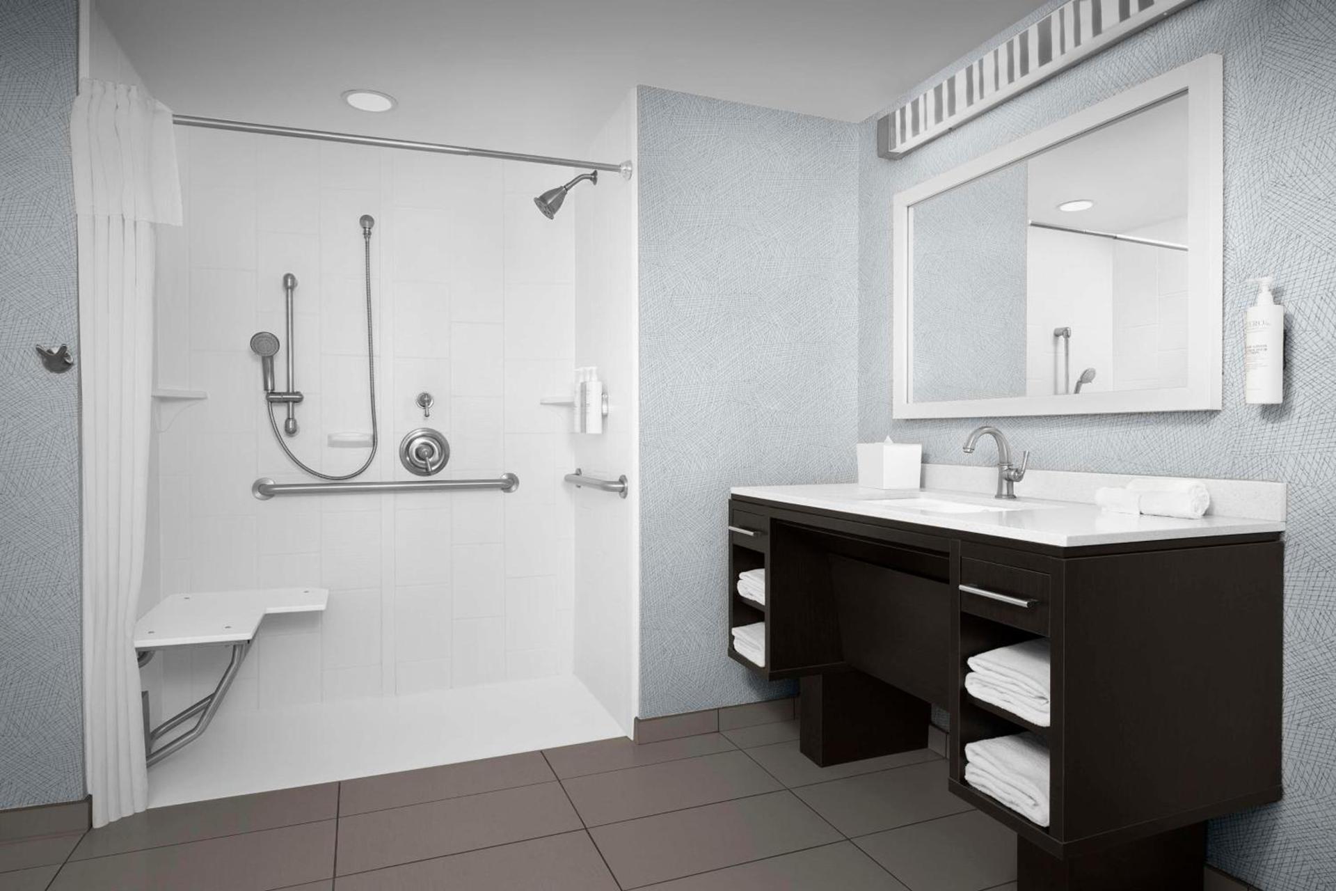 Home2 Suites by Hilton Greensboro Airport, NC photo 23