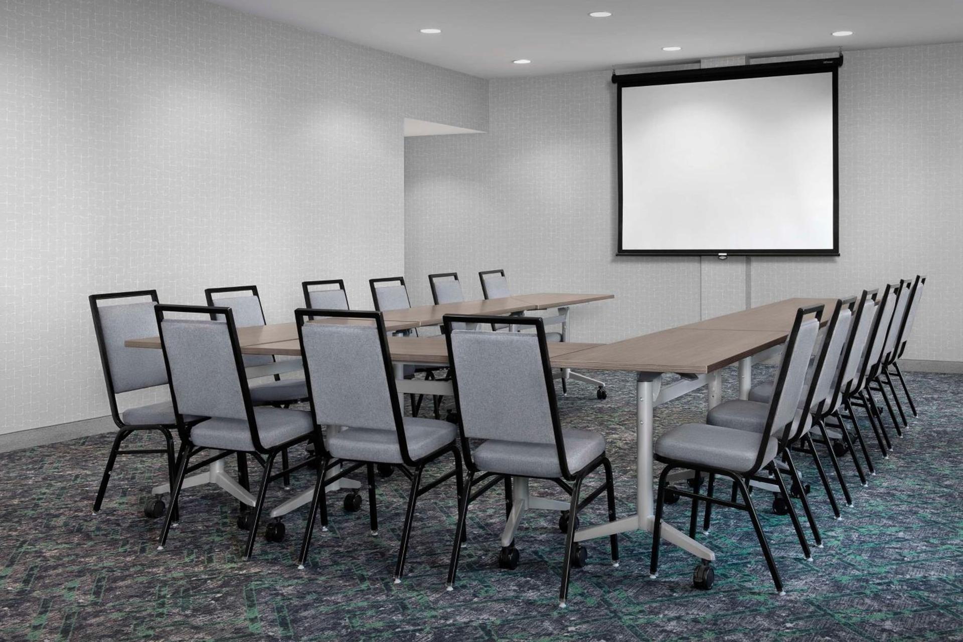 Home2 Suites by Hilton Greensboro Airport, NC photo 26