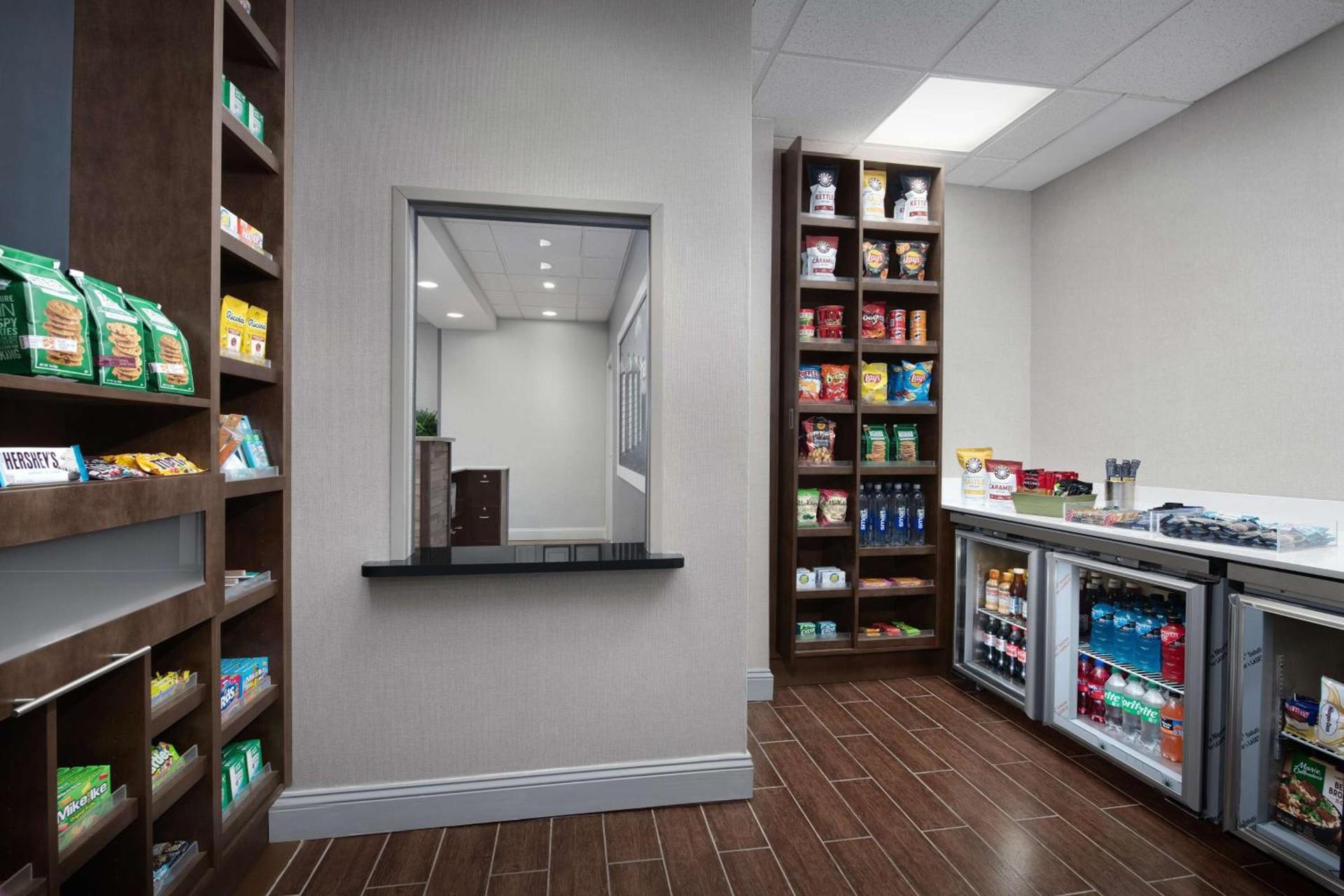 Hampton Inn Statesboro photo 11