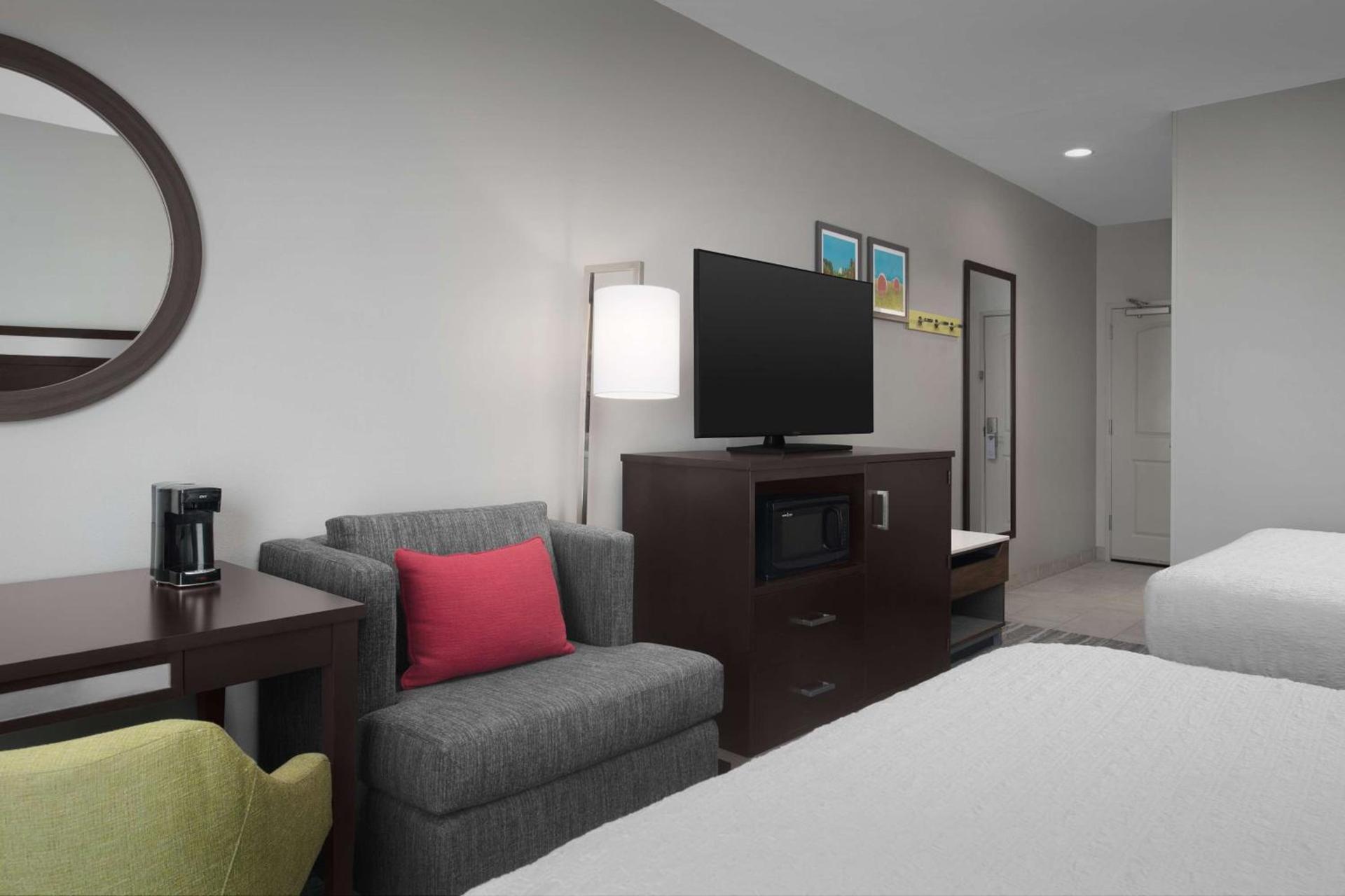 Hampton Inn Statesboro photo 27