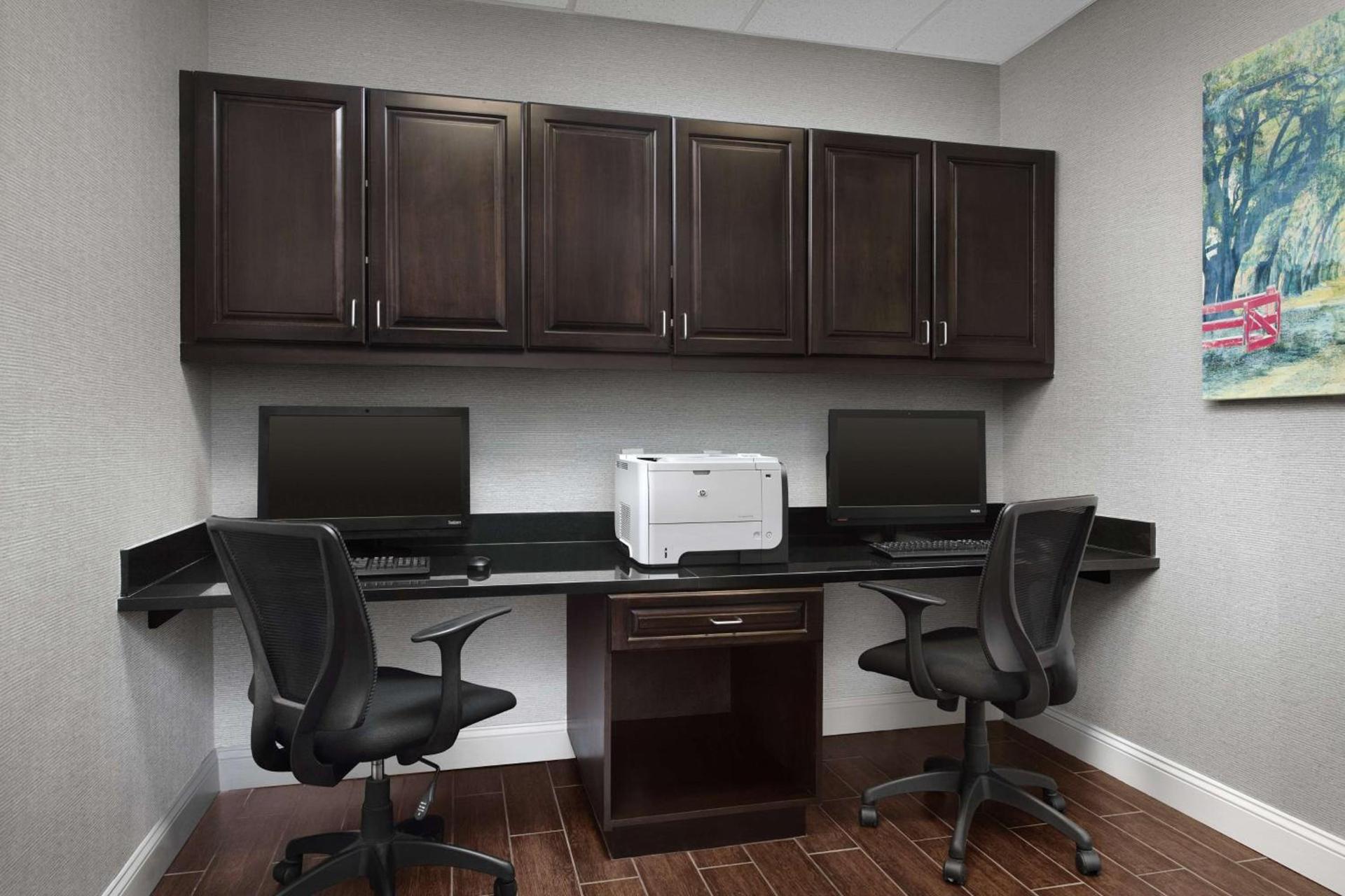 Hampton Inn Statesboro photo 34