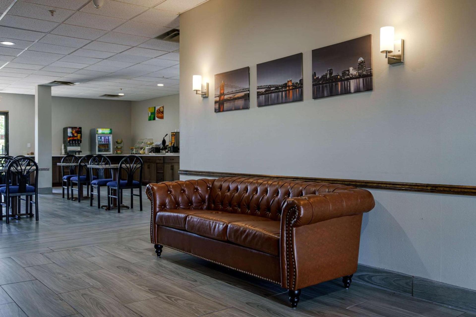 Quality Inn I-75 West Chester-North Cincinnati photo 14