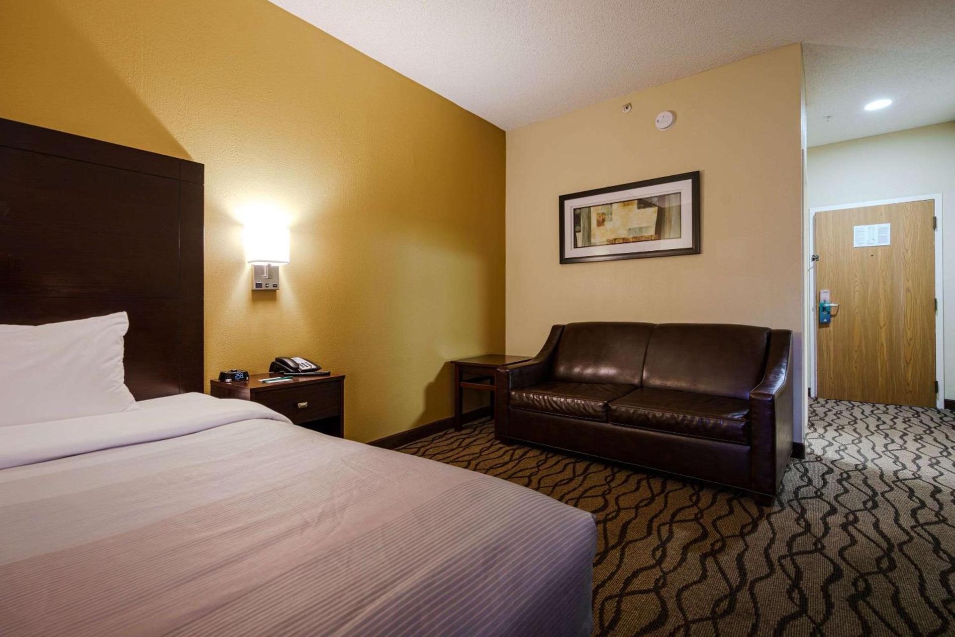 Quality Inn I-75 West Chester-North Cincinnati photo 19