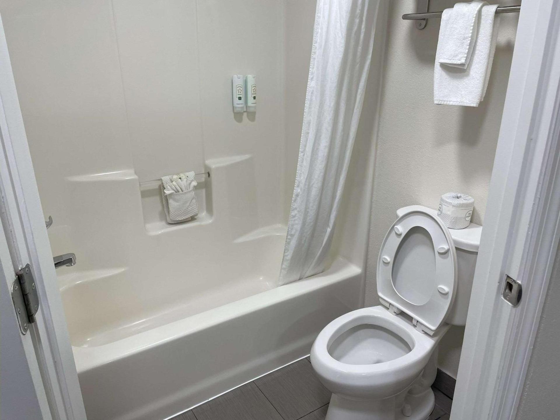 Quality Inn Richmond photo 14