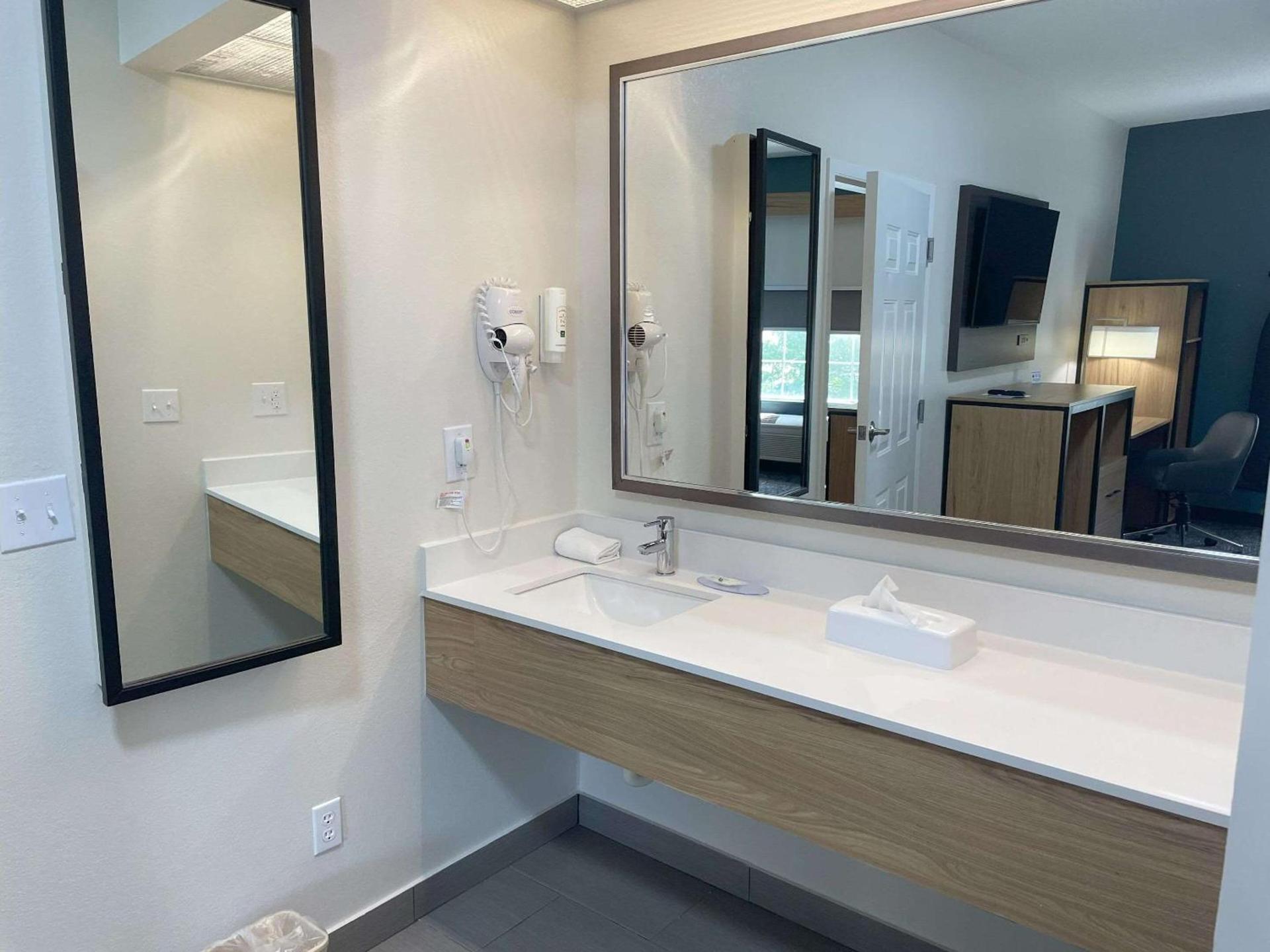 Quality Inn Richmond photo 17
