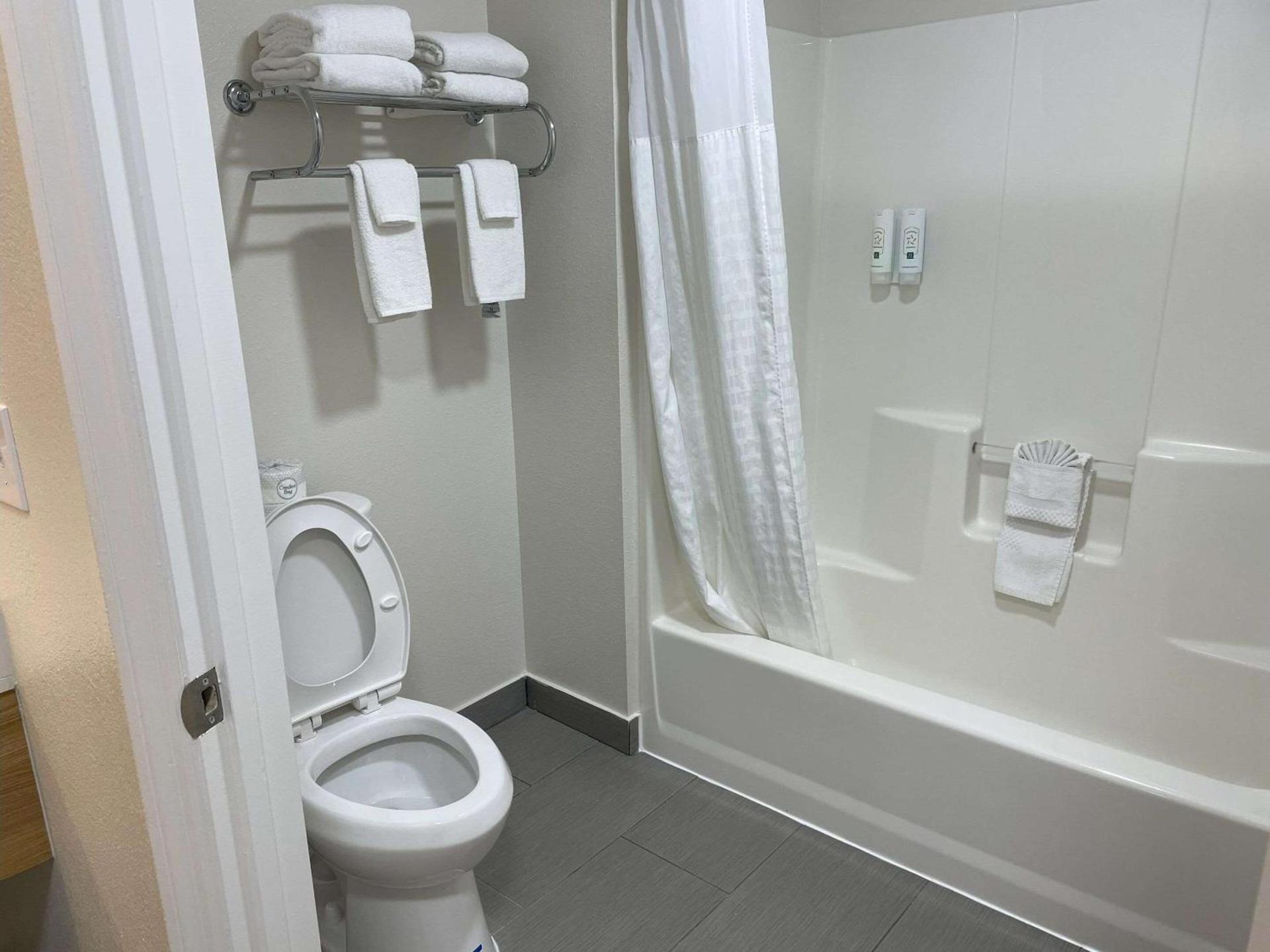 Quality Inn Richmond photo 18