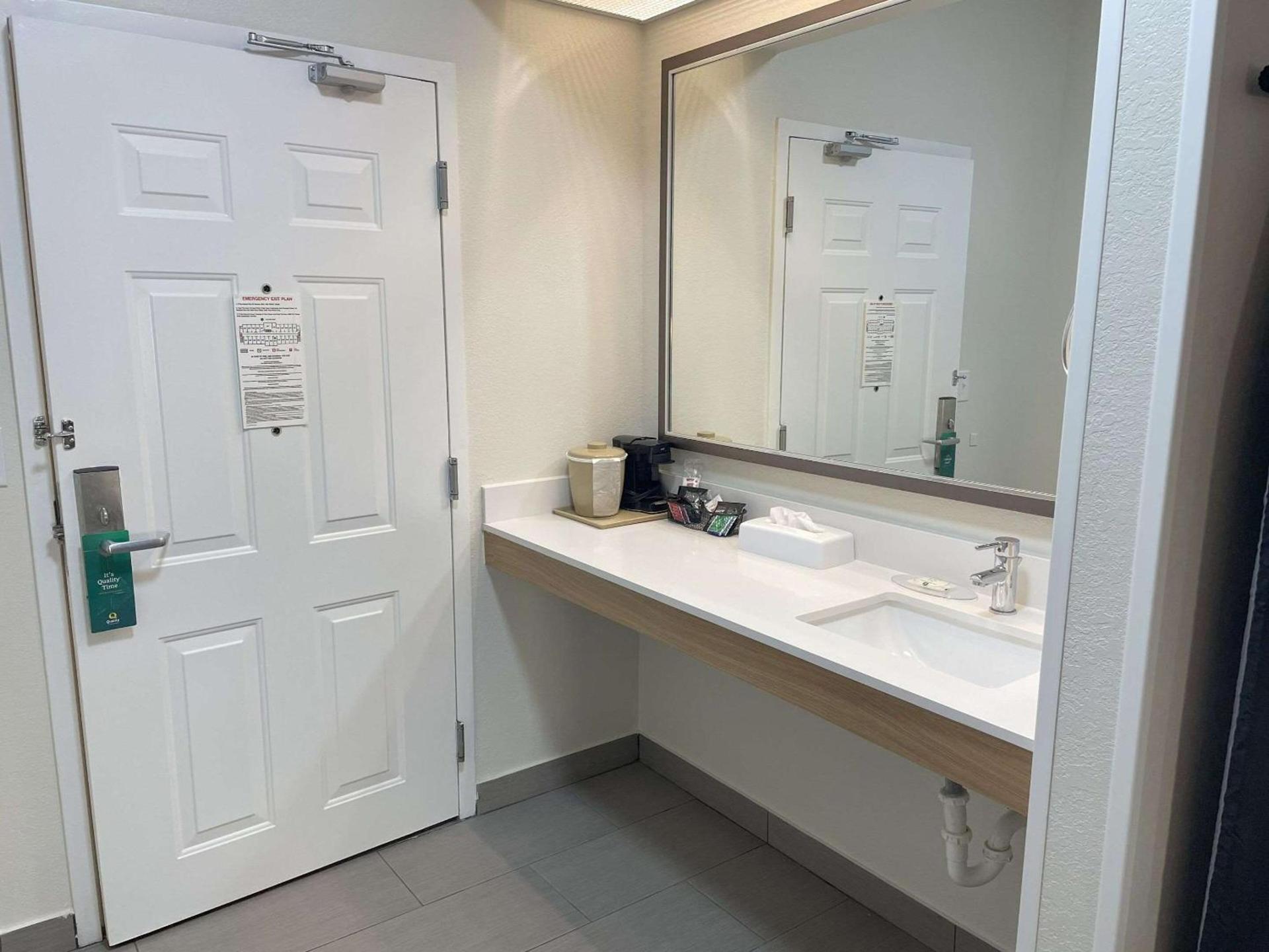 Quality Inn Richmond photo 19