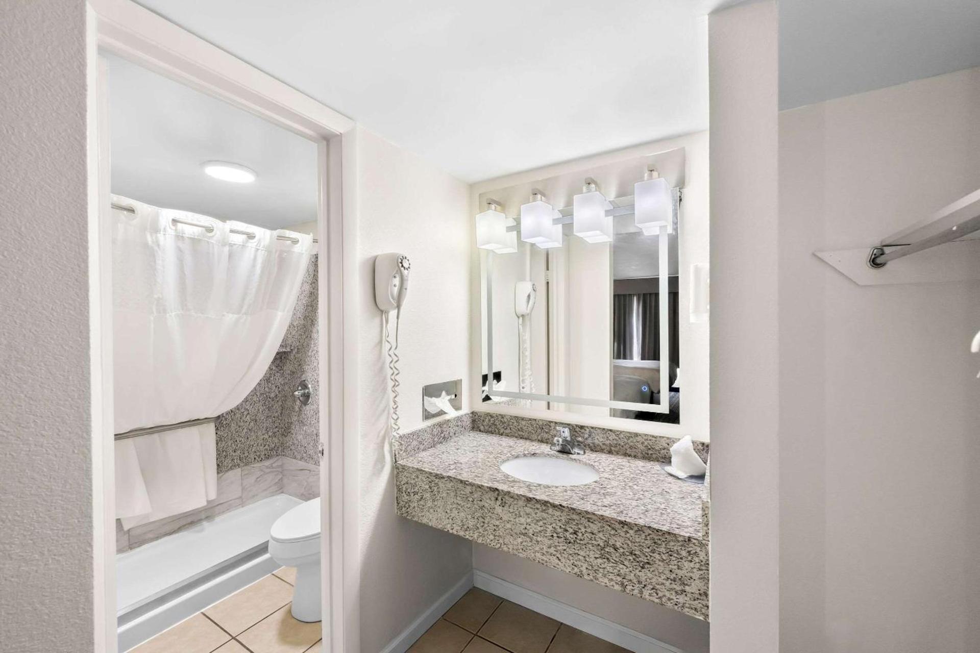 Quality Inn Luray photo 15