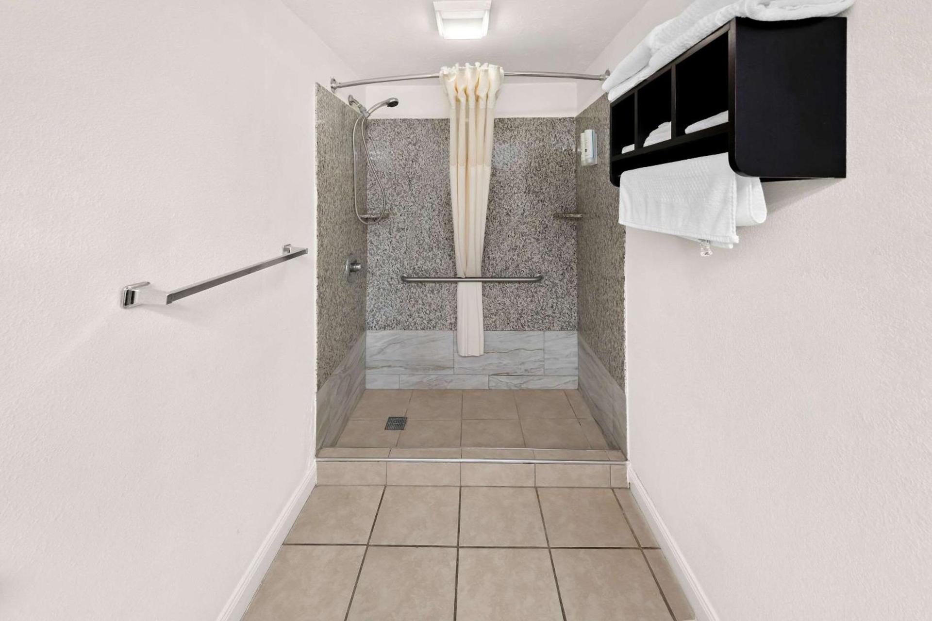 Quality Inn Luray photo 14