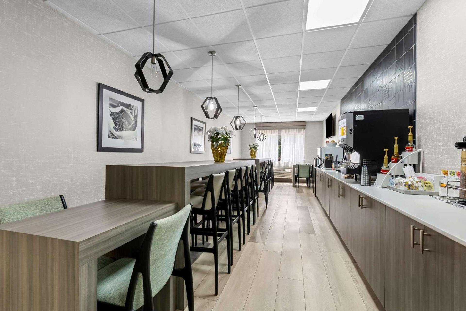 Clarion Pointe Franklin - Nashville Area photo 9