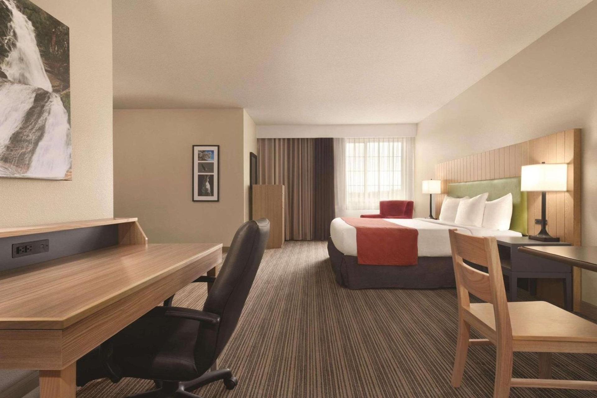 Country Inn & Suites by Radisson, Eagan, MN photo 24