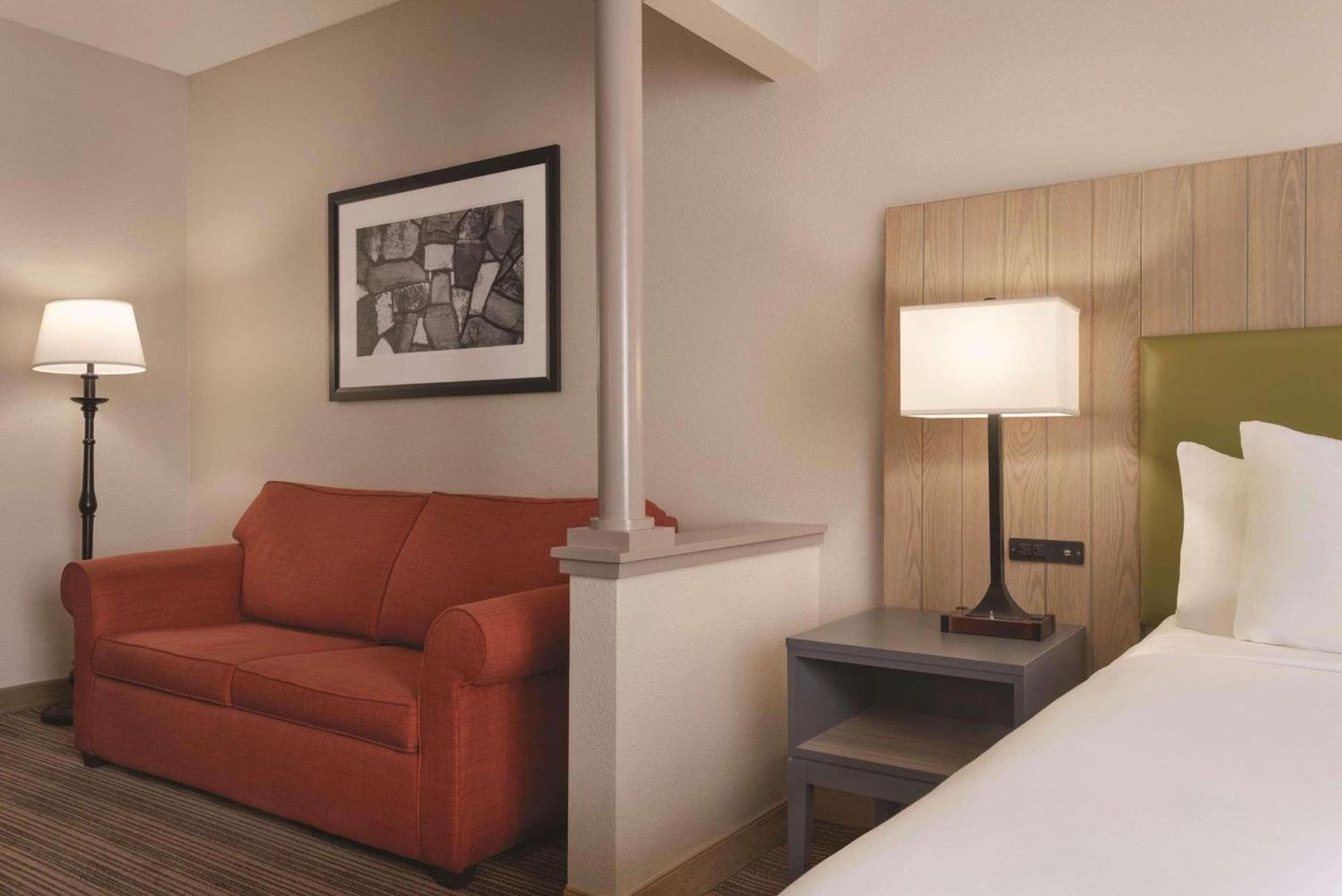 Country Inn & Suites by Radisson, Eagan, MN photo 19
