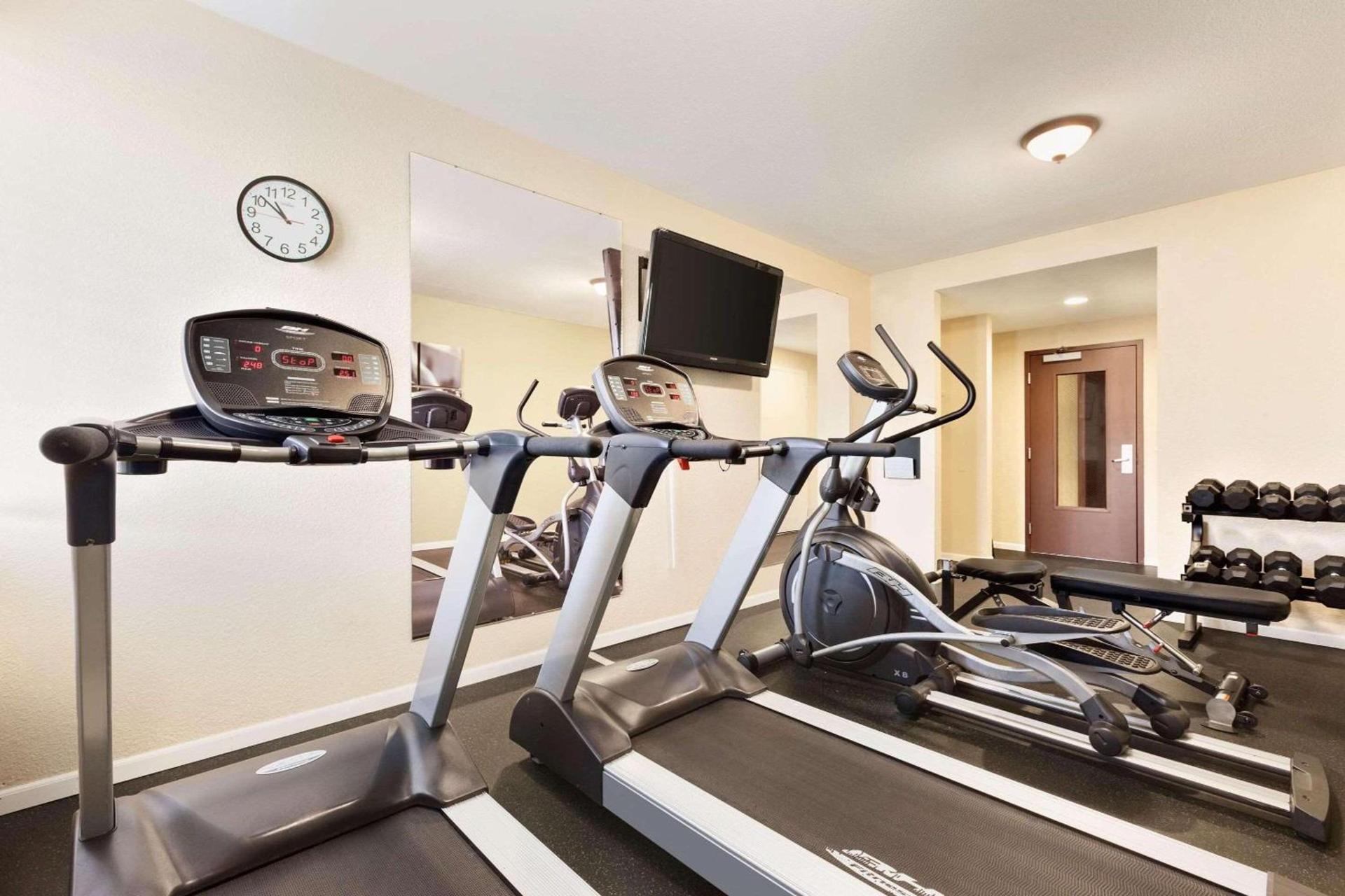 Country Inn & Suites by Radisson, Eagan, MN photo 15