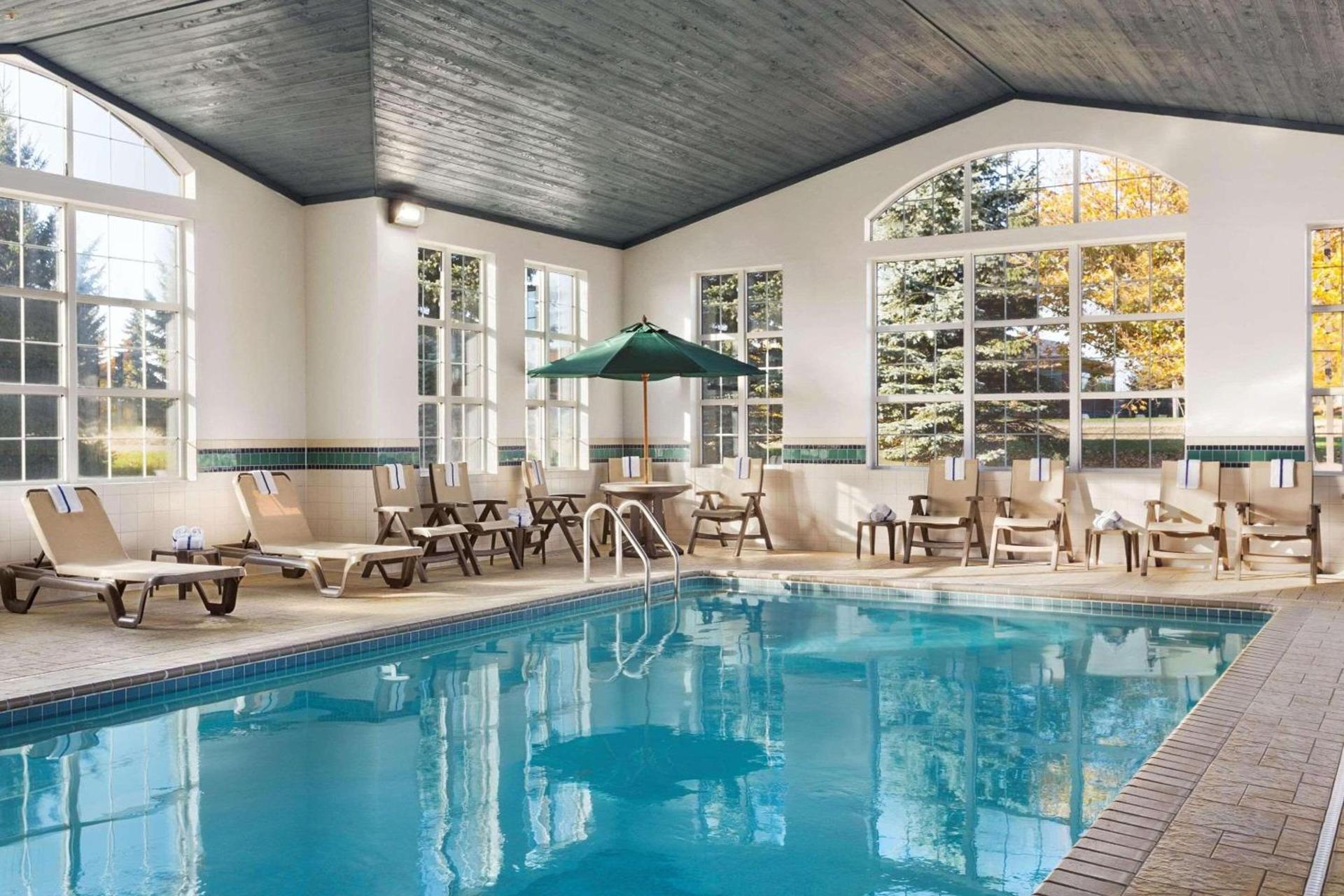 Country Inn & Suites by Radisson, Eagan, MN photo 38