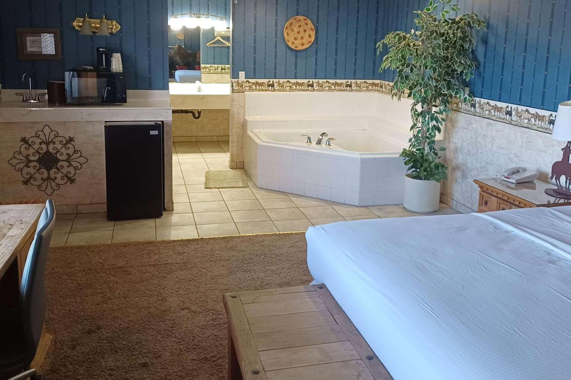 Howard Johnson by Wyndham Springerville photo 15