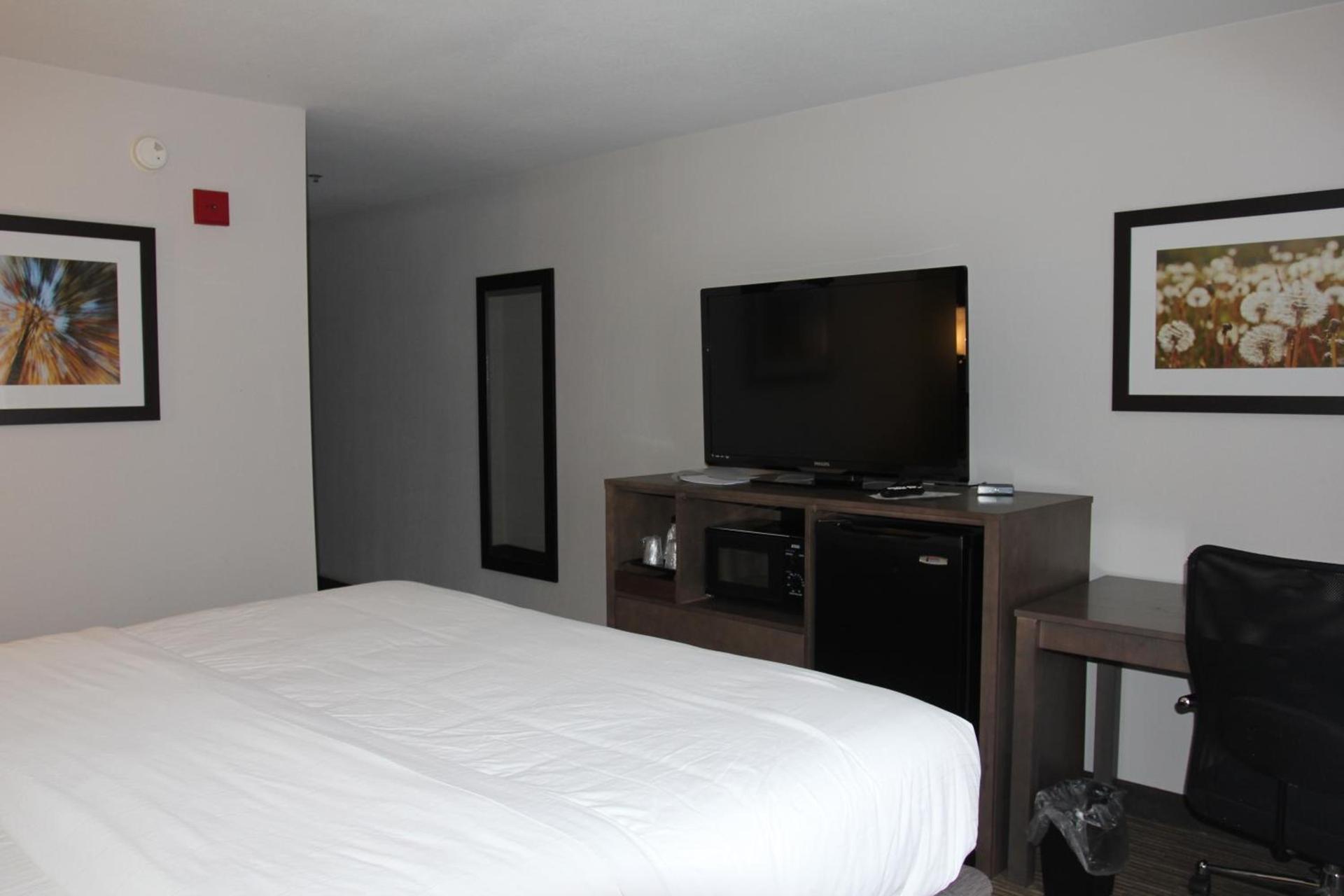 Holiday Inn Express & Suites Sweetwater by IHG photo 7