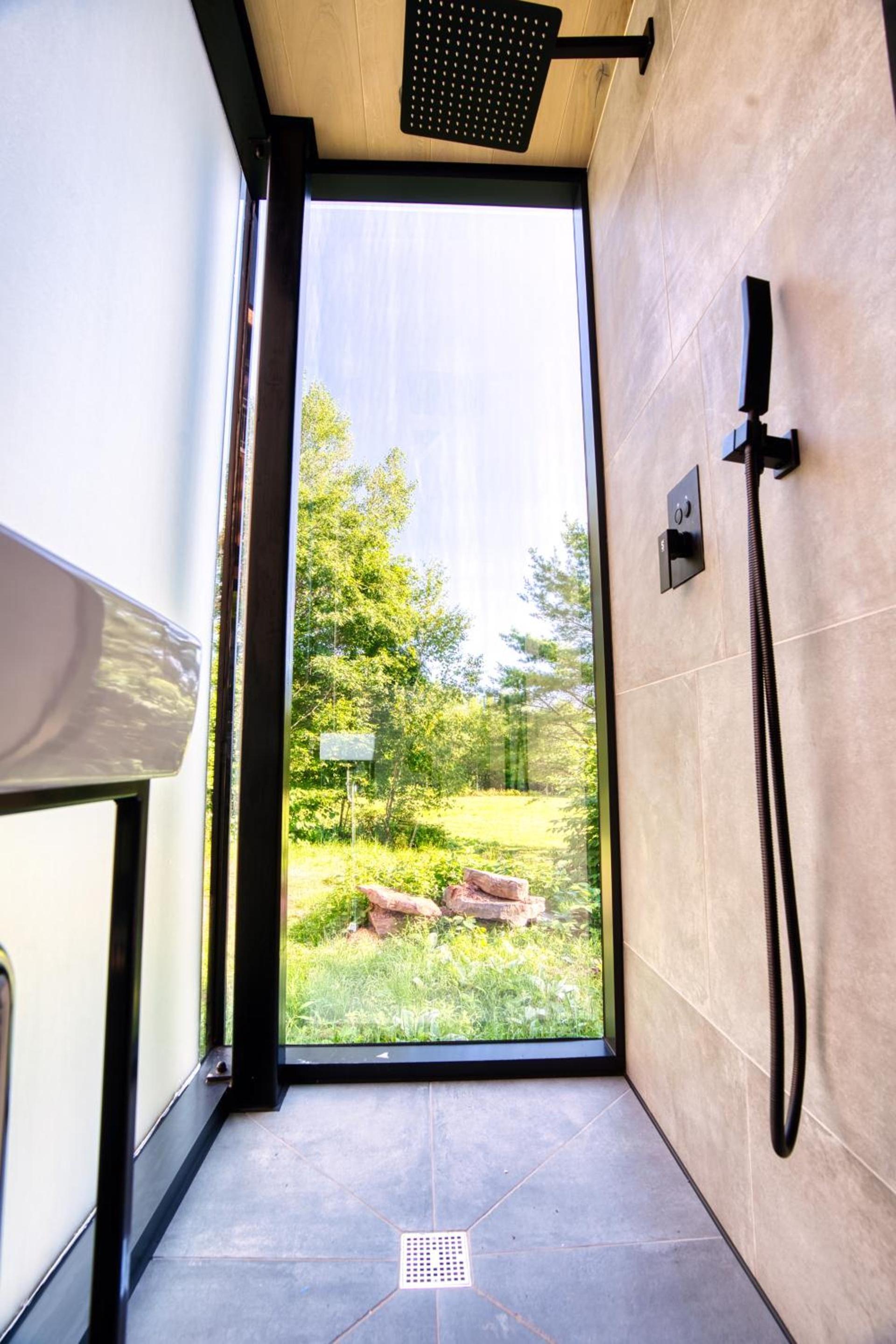 The Haüs Windham - Spacious Suites, Hot Tub, Mountain Views! photo 54