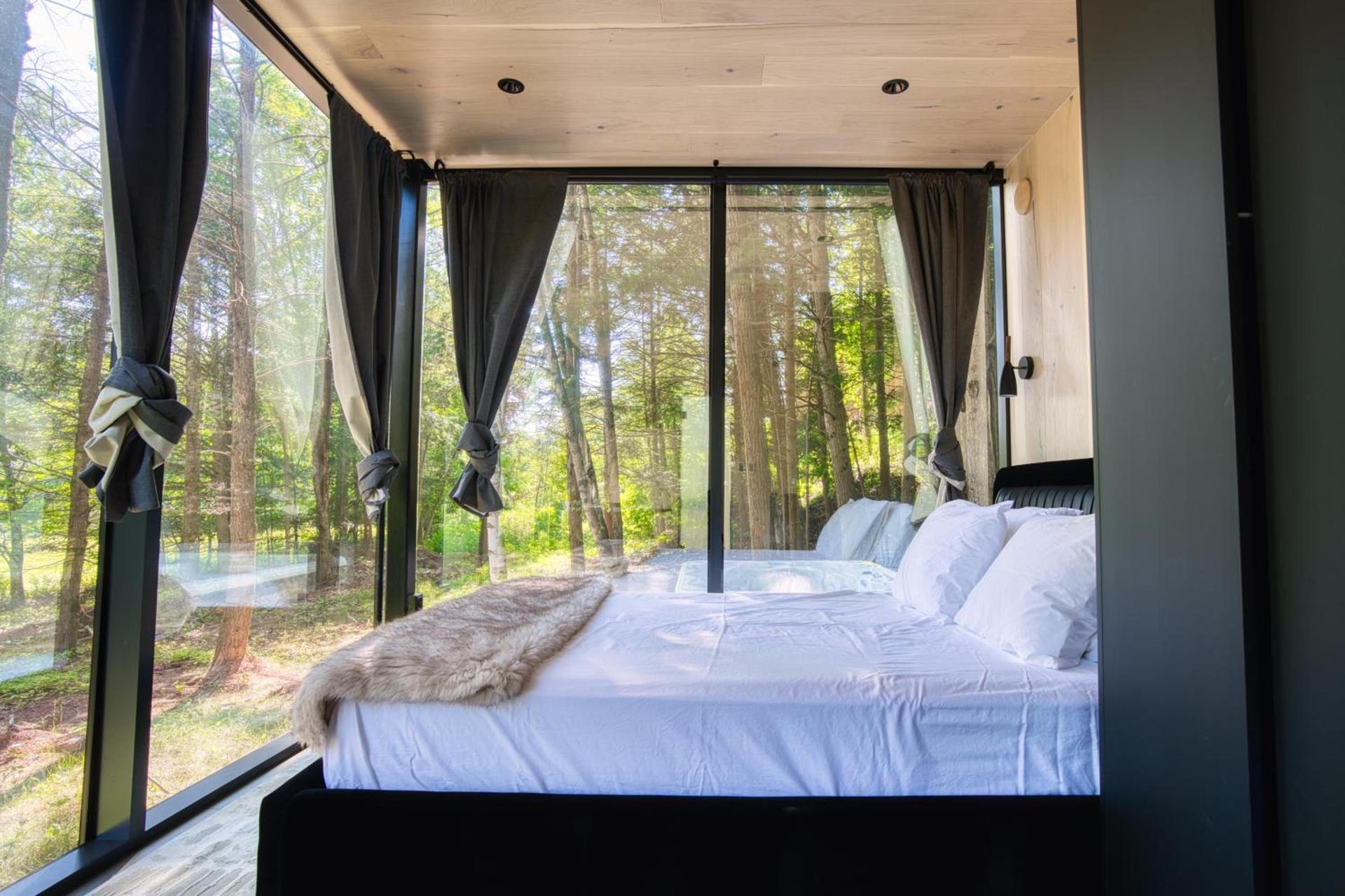 The Haüs Windham - Spacious Suites, Hot Tub, Mountain Views! photo 28