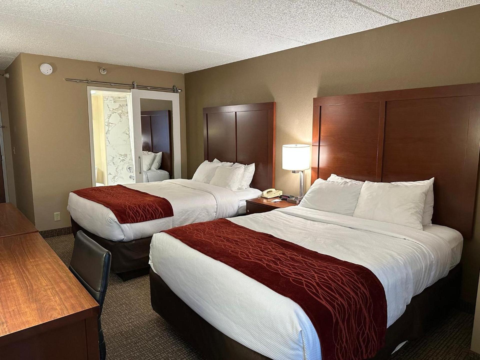 Holiday Inn Express & Suites Eden Prairie - Minneapolis by IHG photo 67