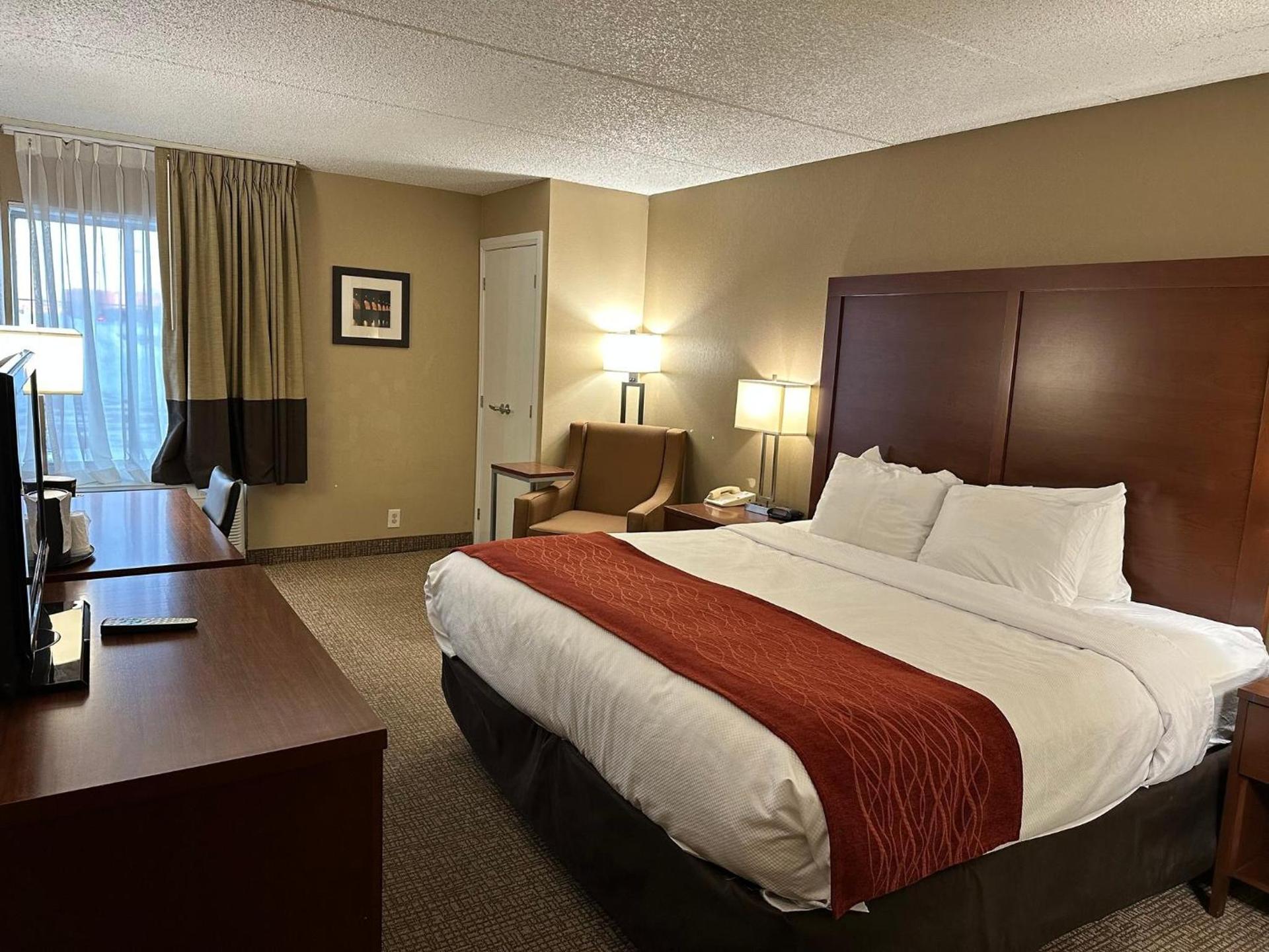 Holiday Inn Express & Suites Eden Prairie - Minneapolis by IHG photo 69