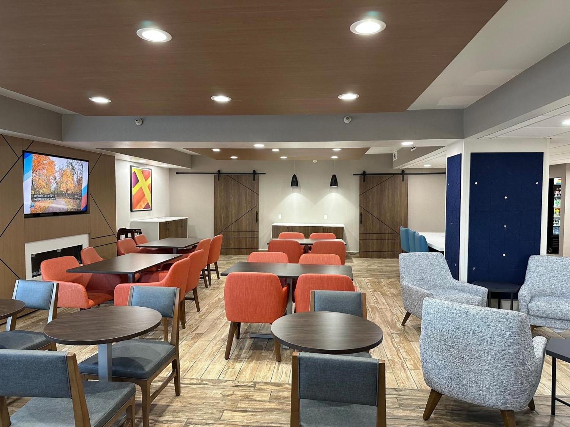 Holiday Inn Express & Suites Eden Prairie - Minneapolis by IHG photo 27